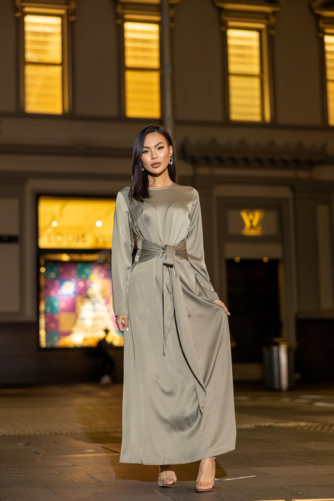 Abril Satin Tie Abaya - Image 3