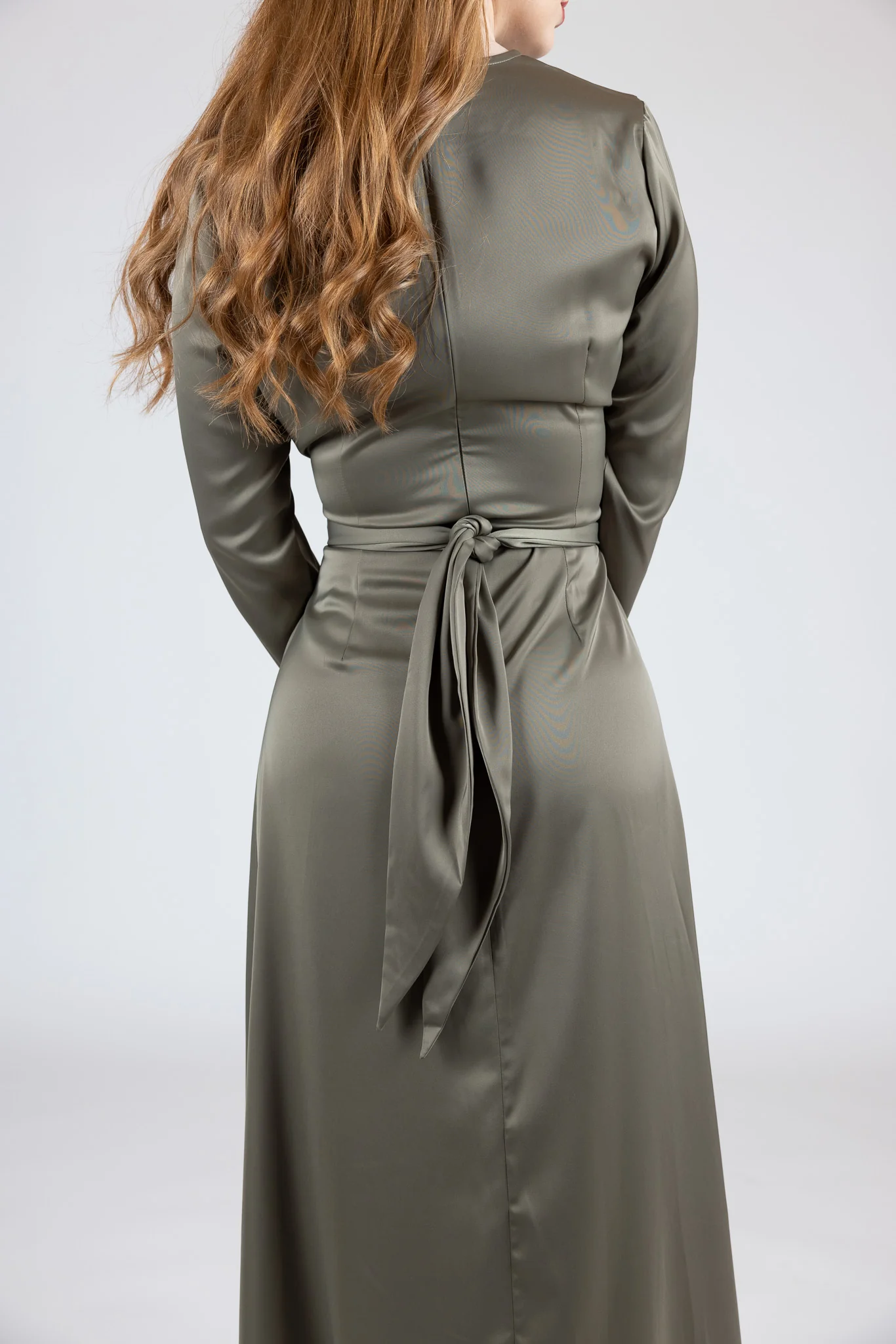 Abril Satin Tie Abaya - Image 7