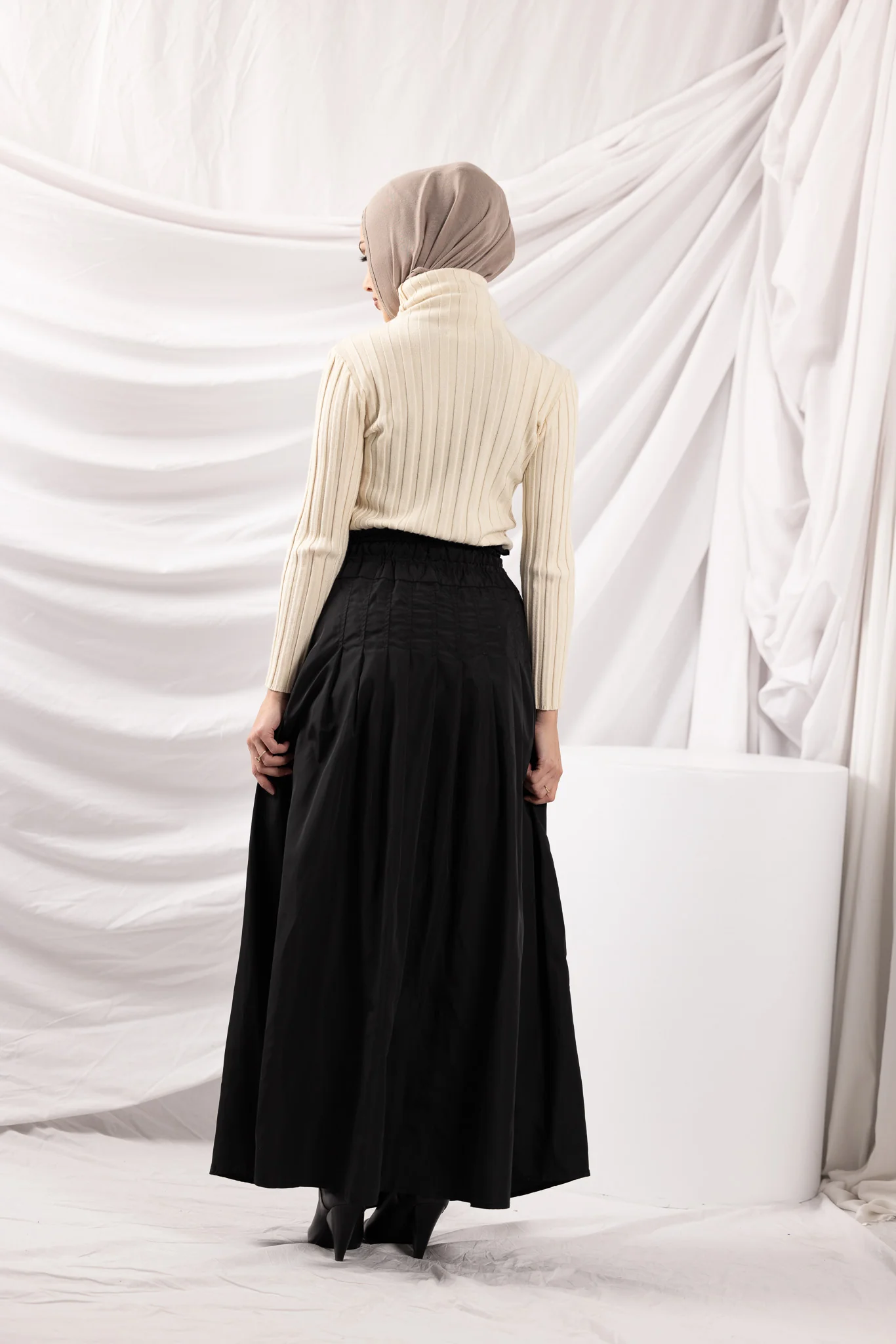 Alanis Drawstring Detailed Maxi Skirt - Image 9