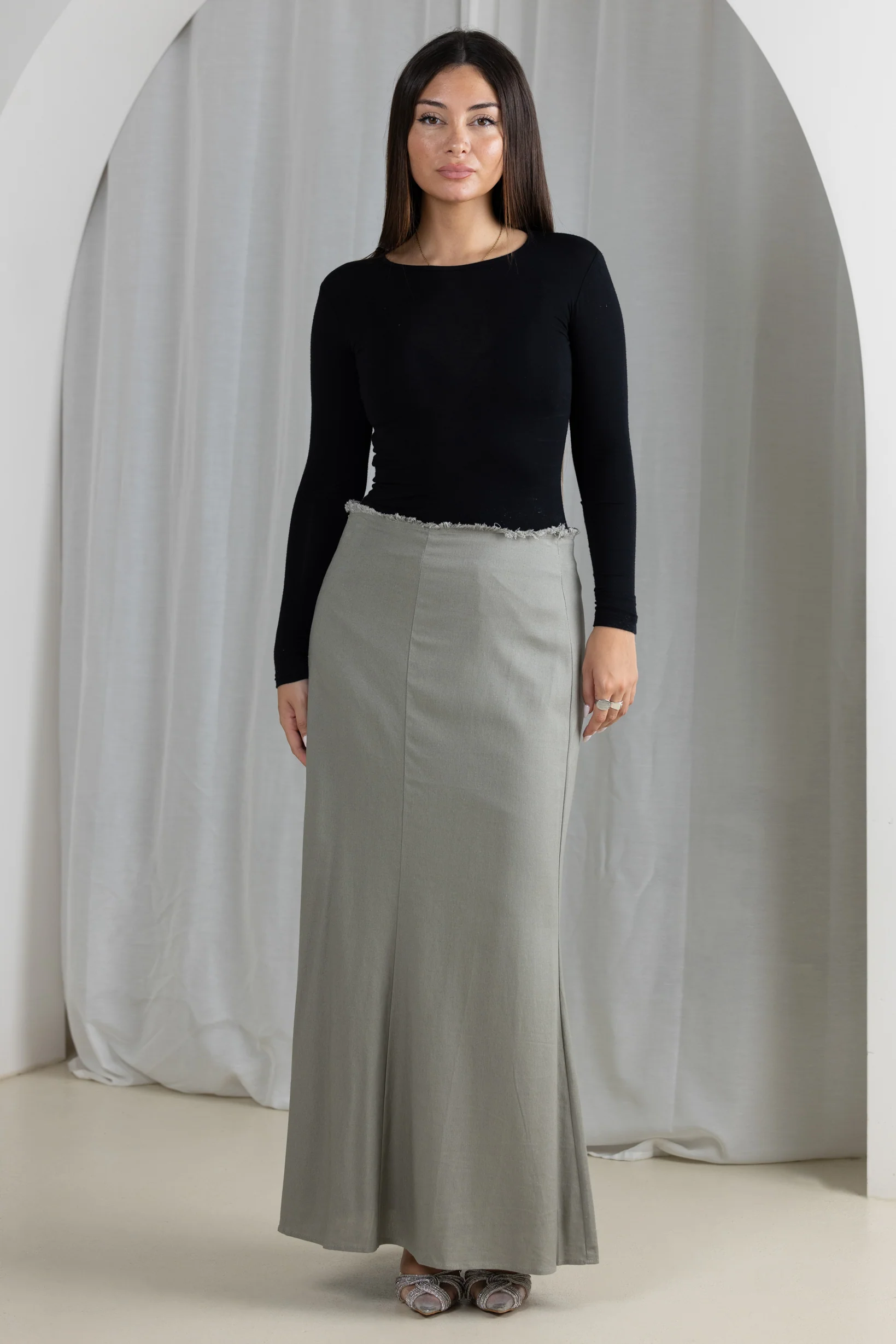 Areem Fray Top Linen Skirt - Image 2
