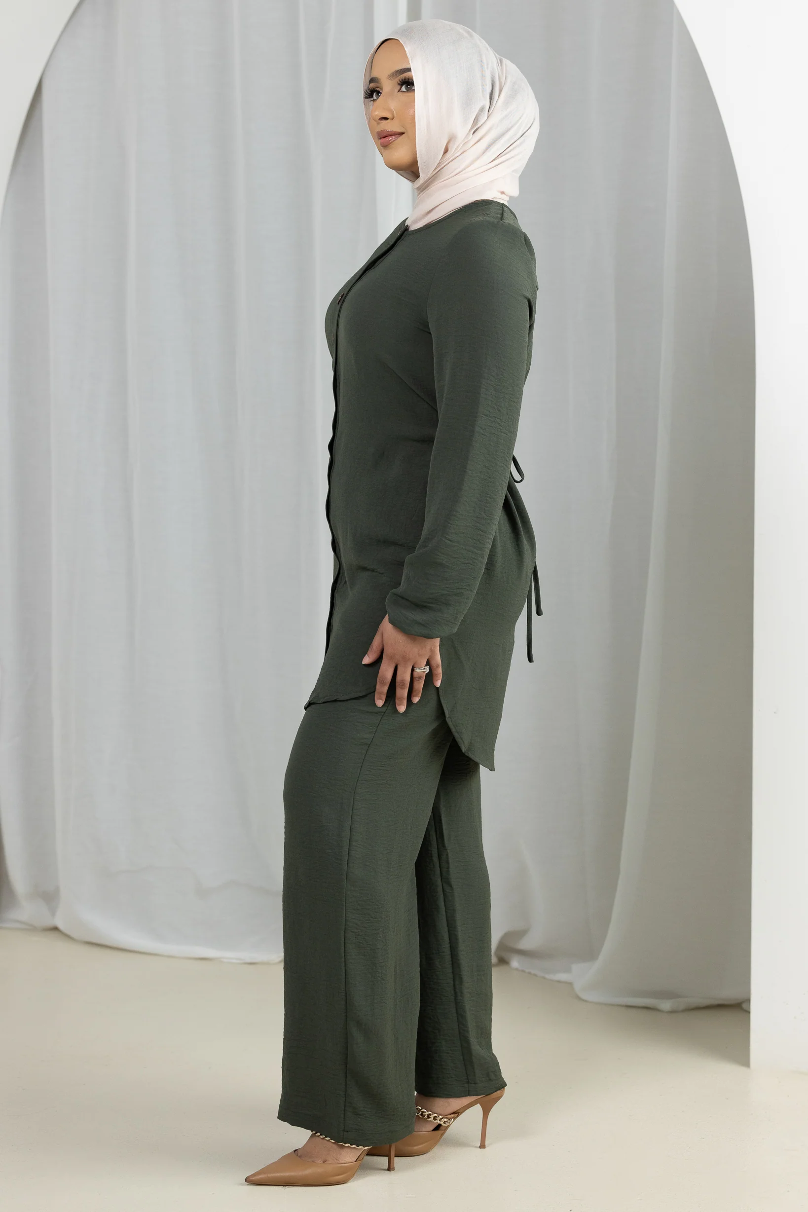 Areem Shelby Set - Image 3