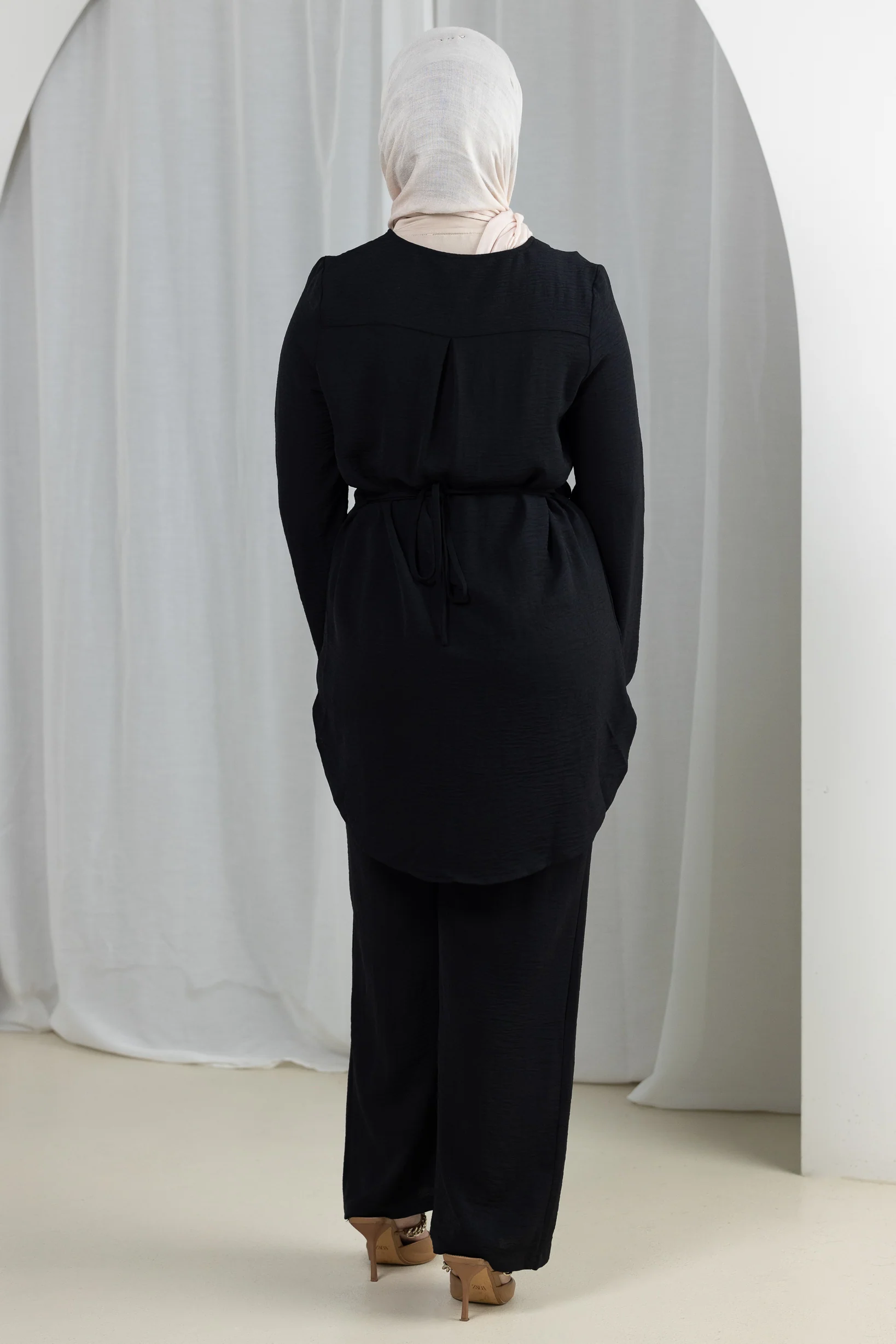 Areem Shelby Set - Image 7