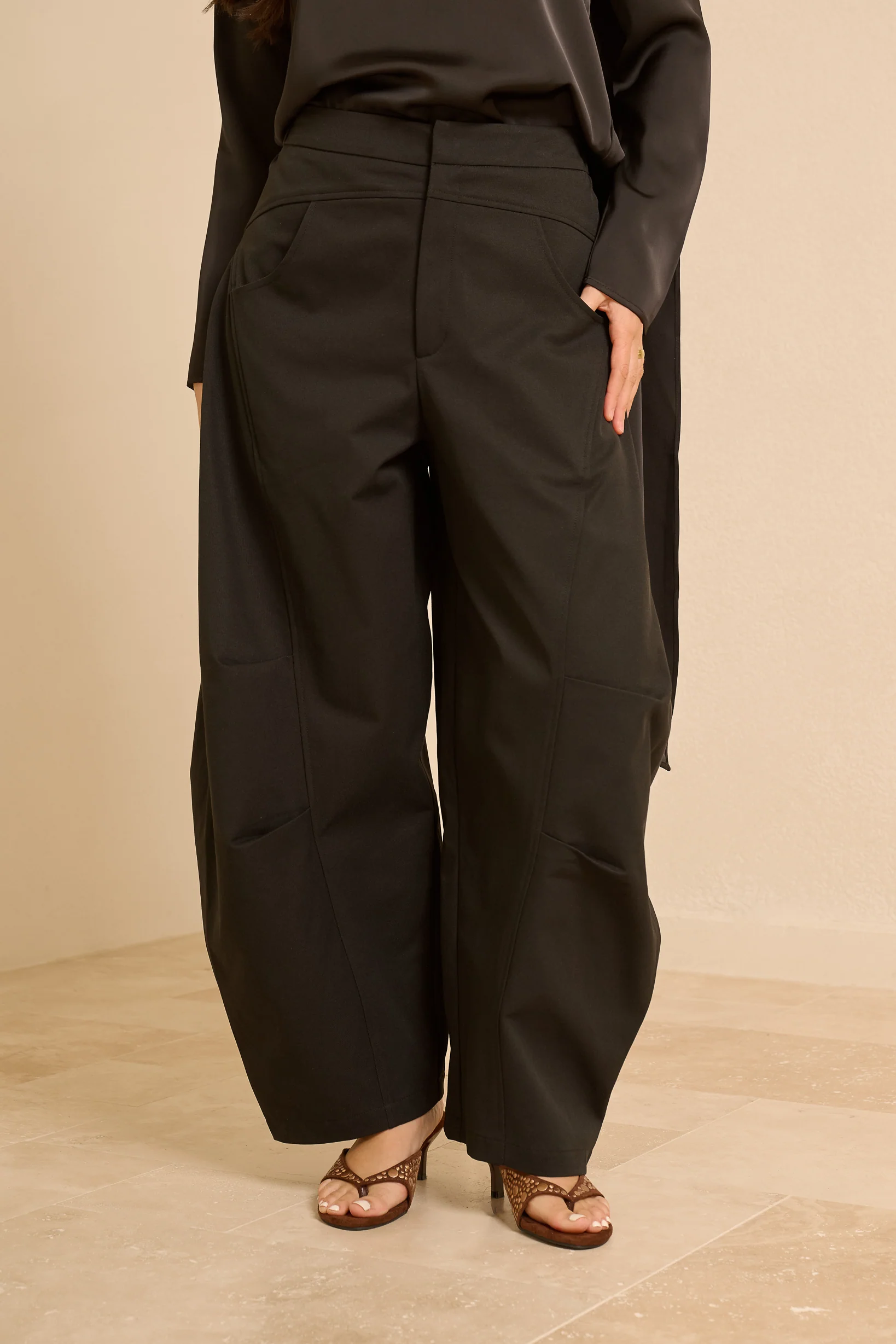 Aurum Cove Pants - Image 10