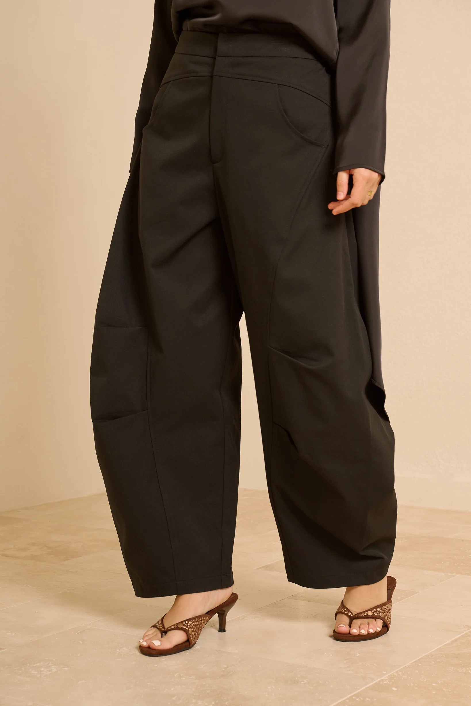 Aurum Cove Pants - Image 12