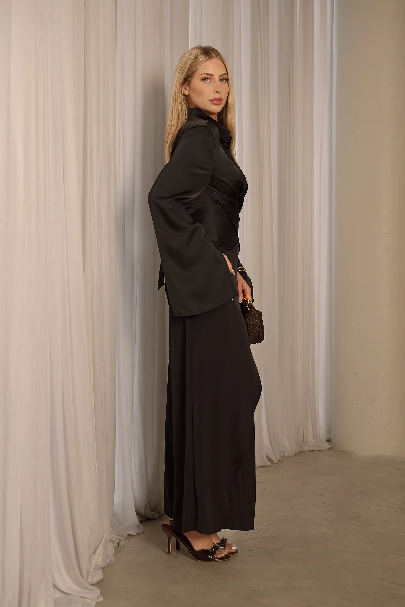 Aurum Poise Wrap Set - Image 10