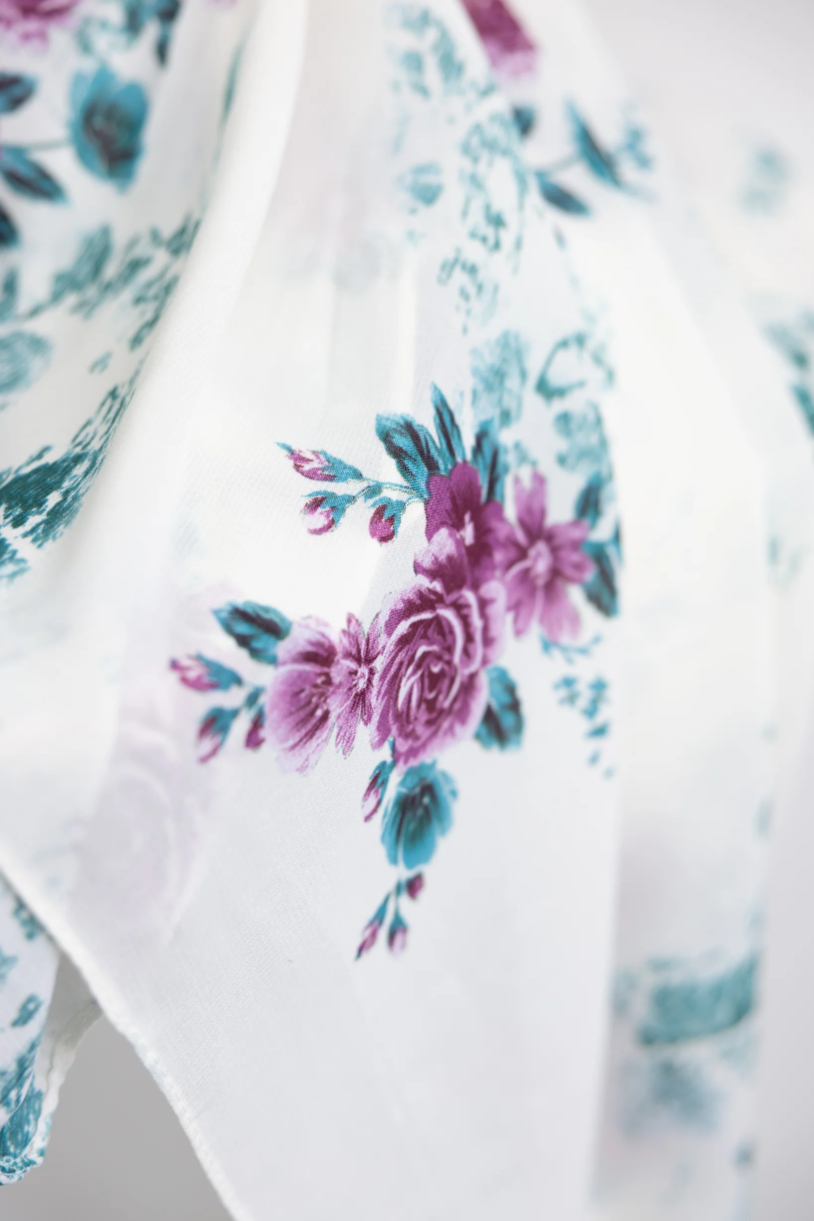 Azalea Sqaure Scarf - Image 9