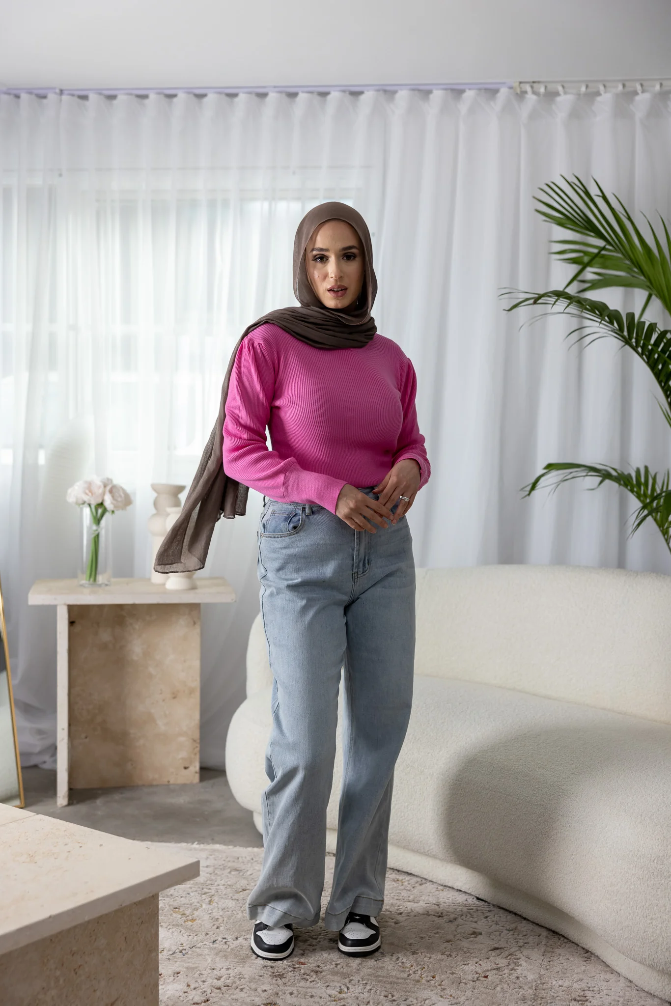 Bella Sleeve Round Neck Jumper - Image 10
