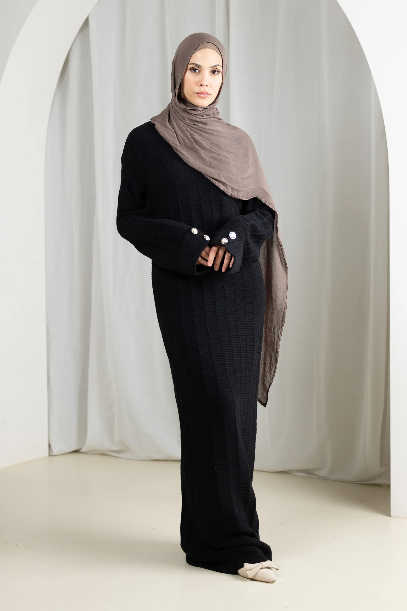 Brumal Maxi Knit Abaya - Image 13