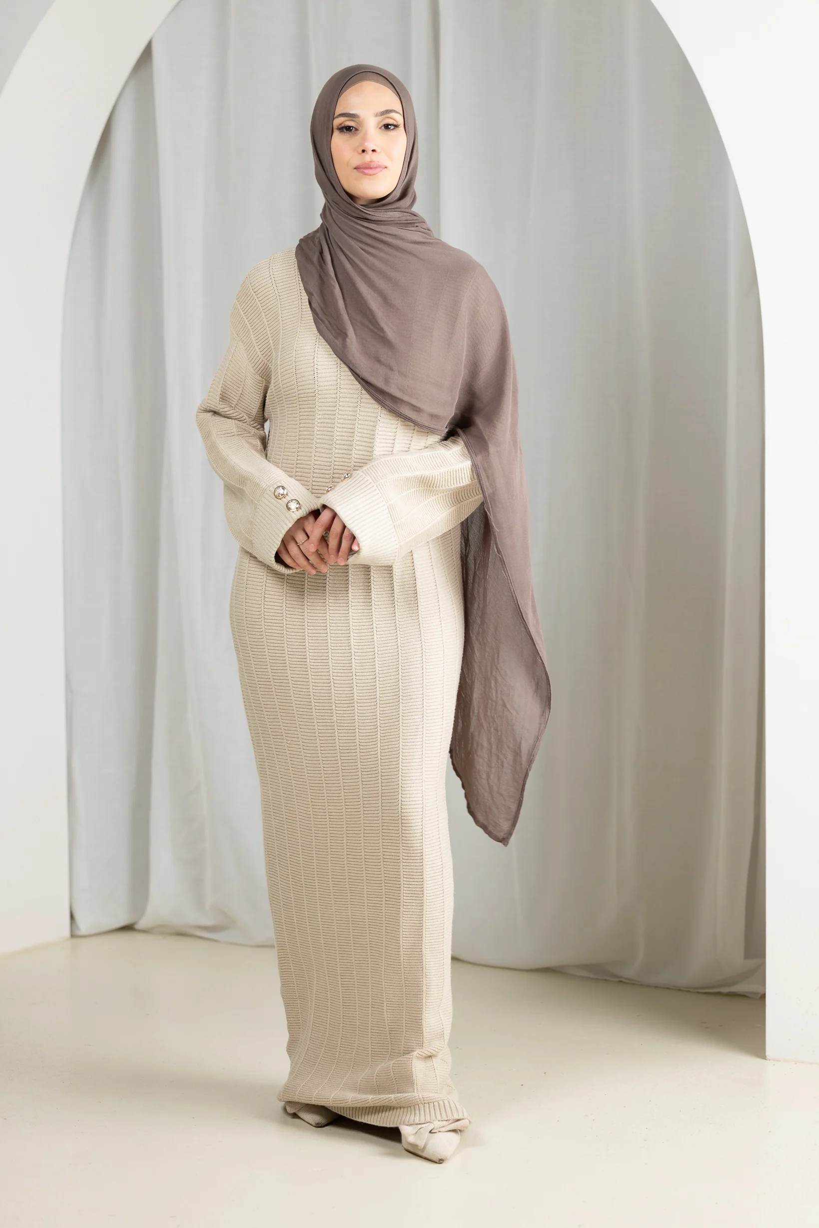 Brumal Maxi Knit Abaya - Image 2