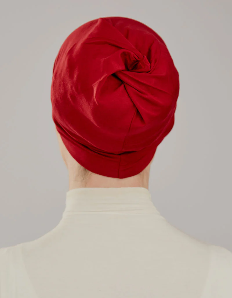 Closed Cap - Shades of Red - Image 3