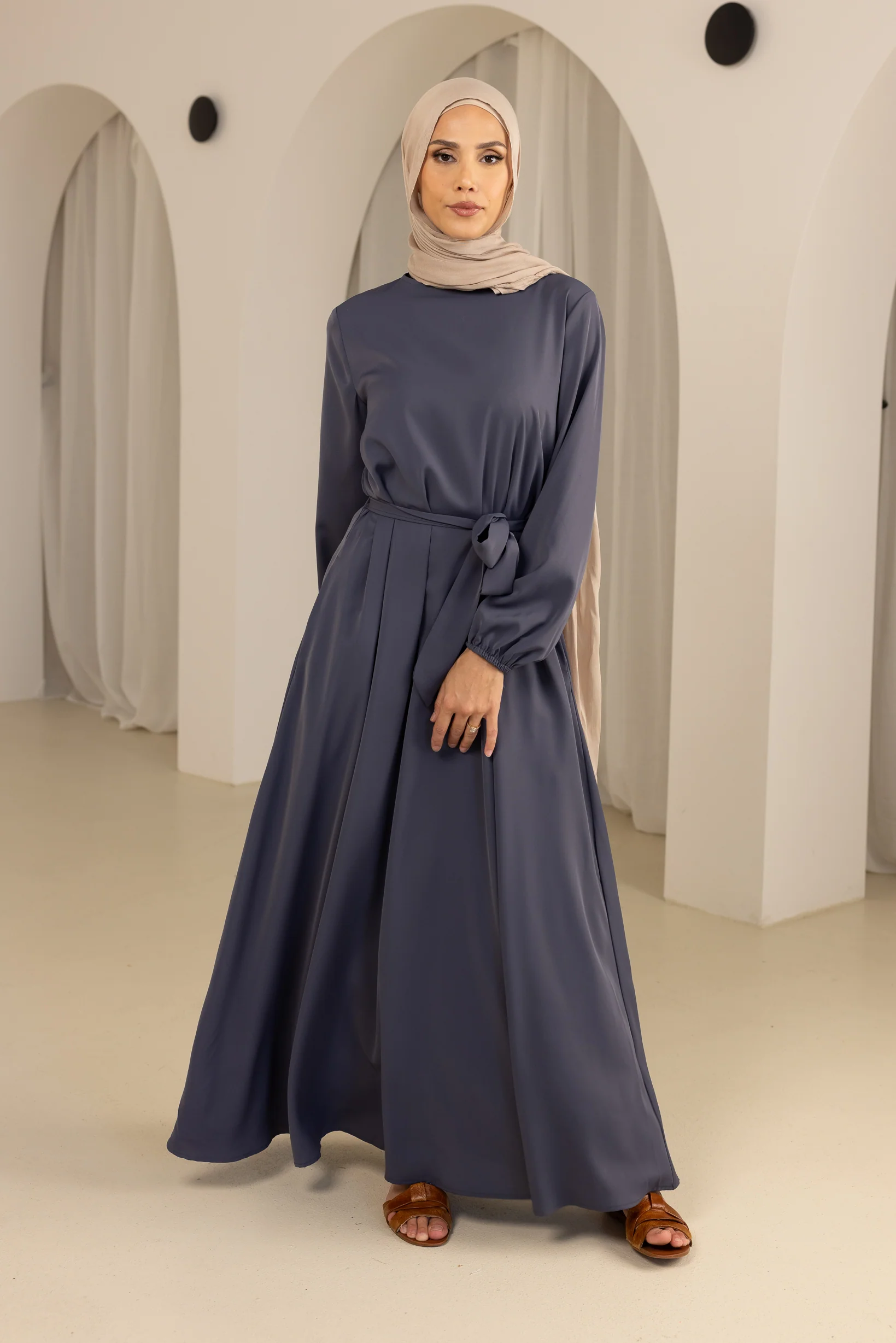 Closed Sleeve Abaya - Shades of Blue - Image 7