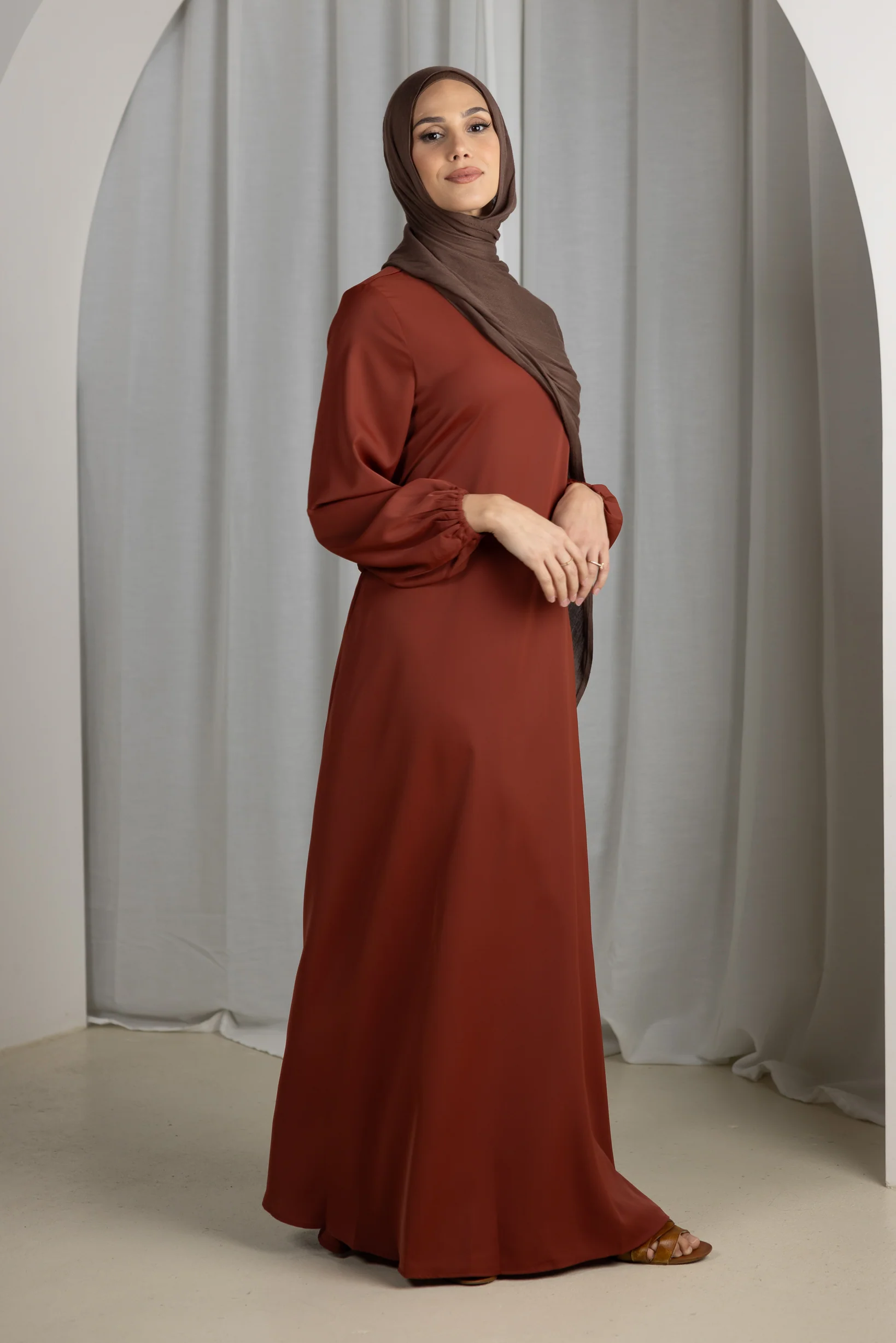 Closed Sleeve Abaya - Shades of Brown - Image 10