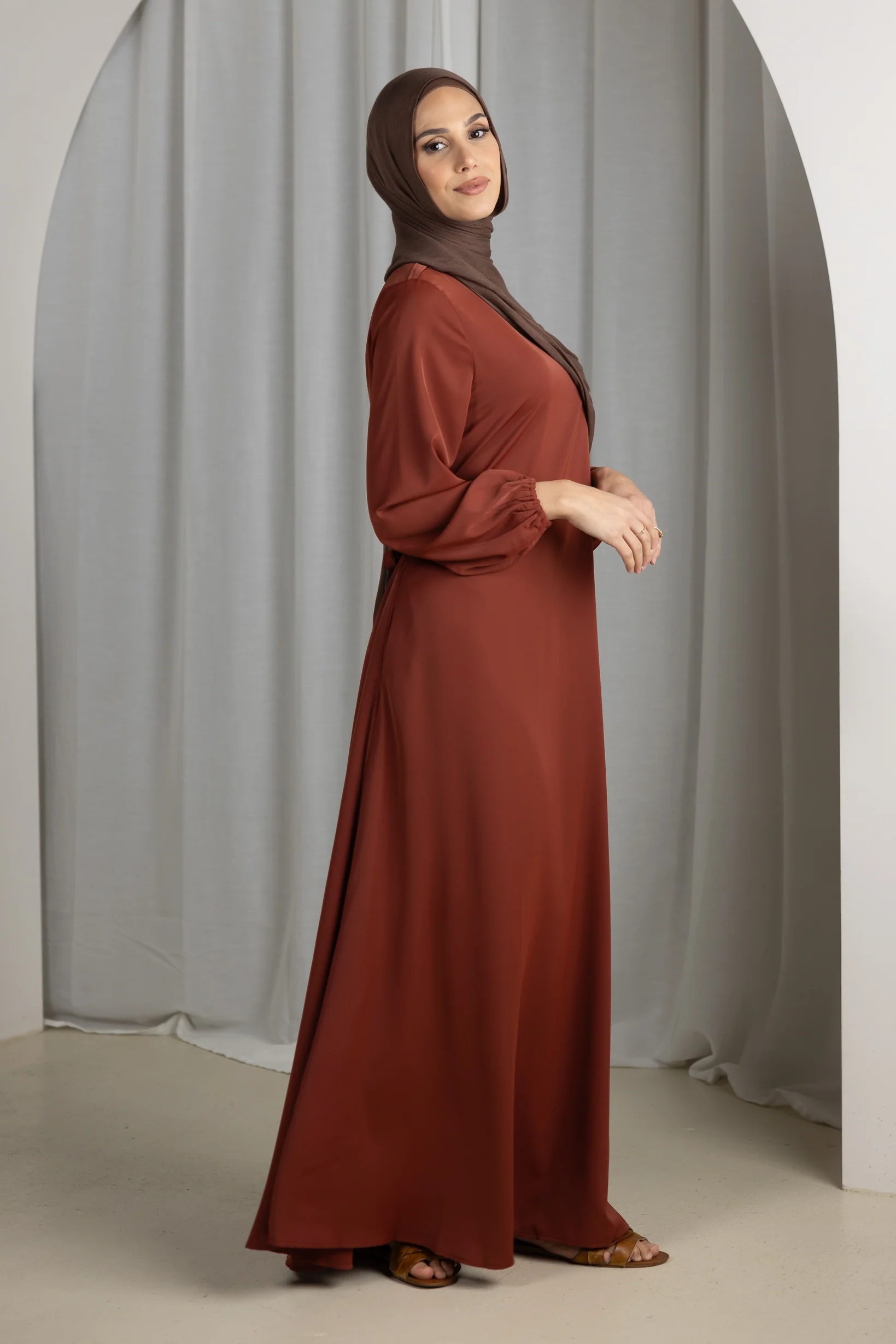 Closed Sleeve Abaya - Shades of Brown - Image 11