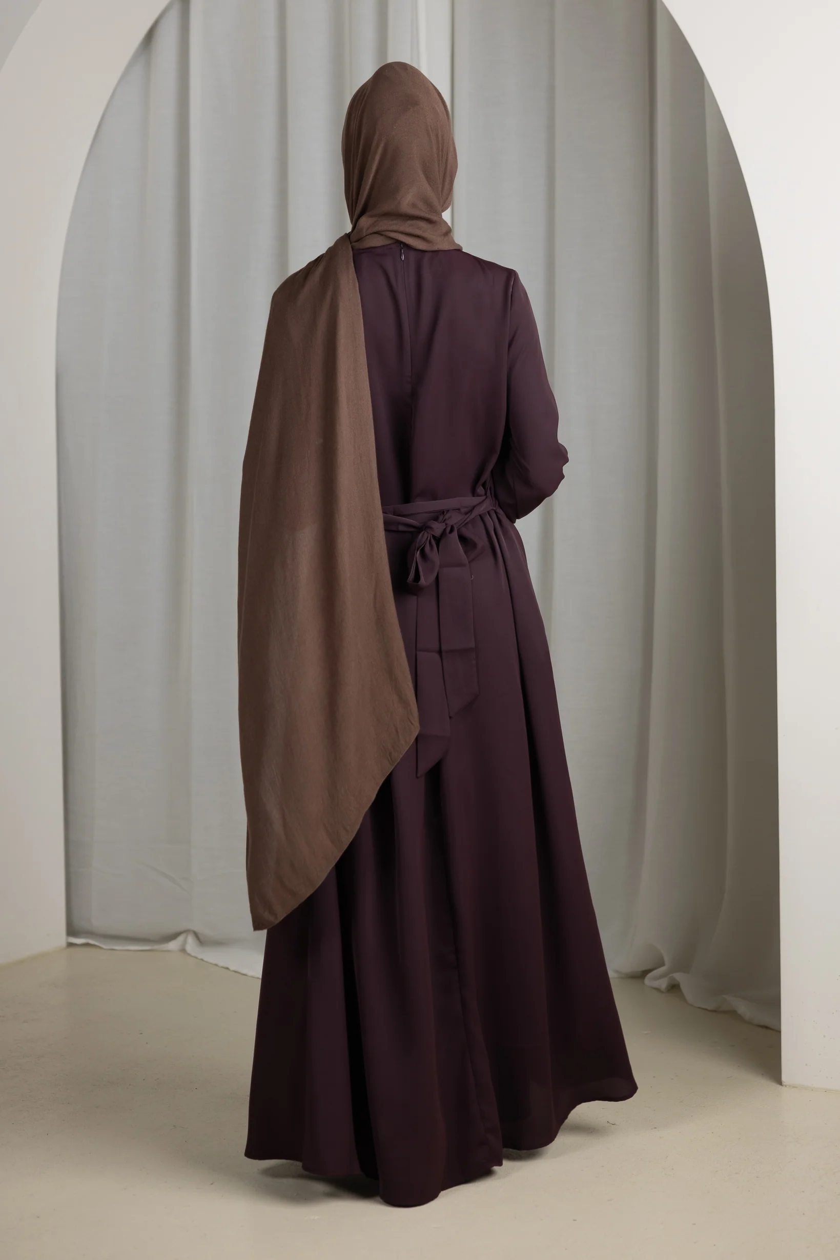 Closed Sleeve Abaya - Shades of Brown - Image 16