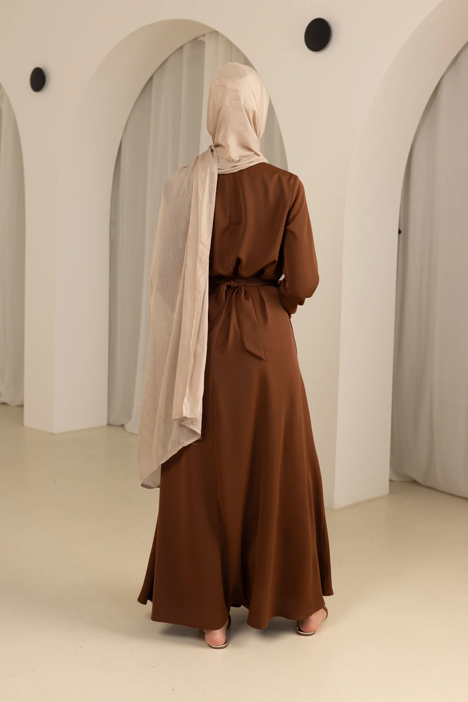 Closed Sleeve Abaya - Shades of Brown - Image 25