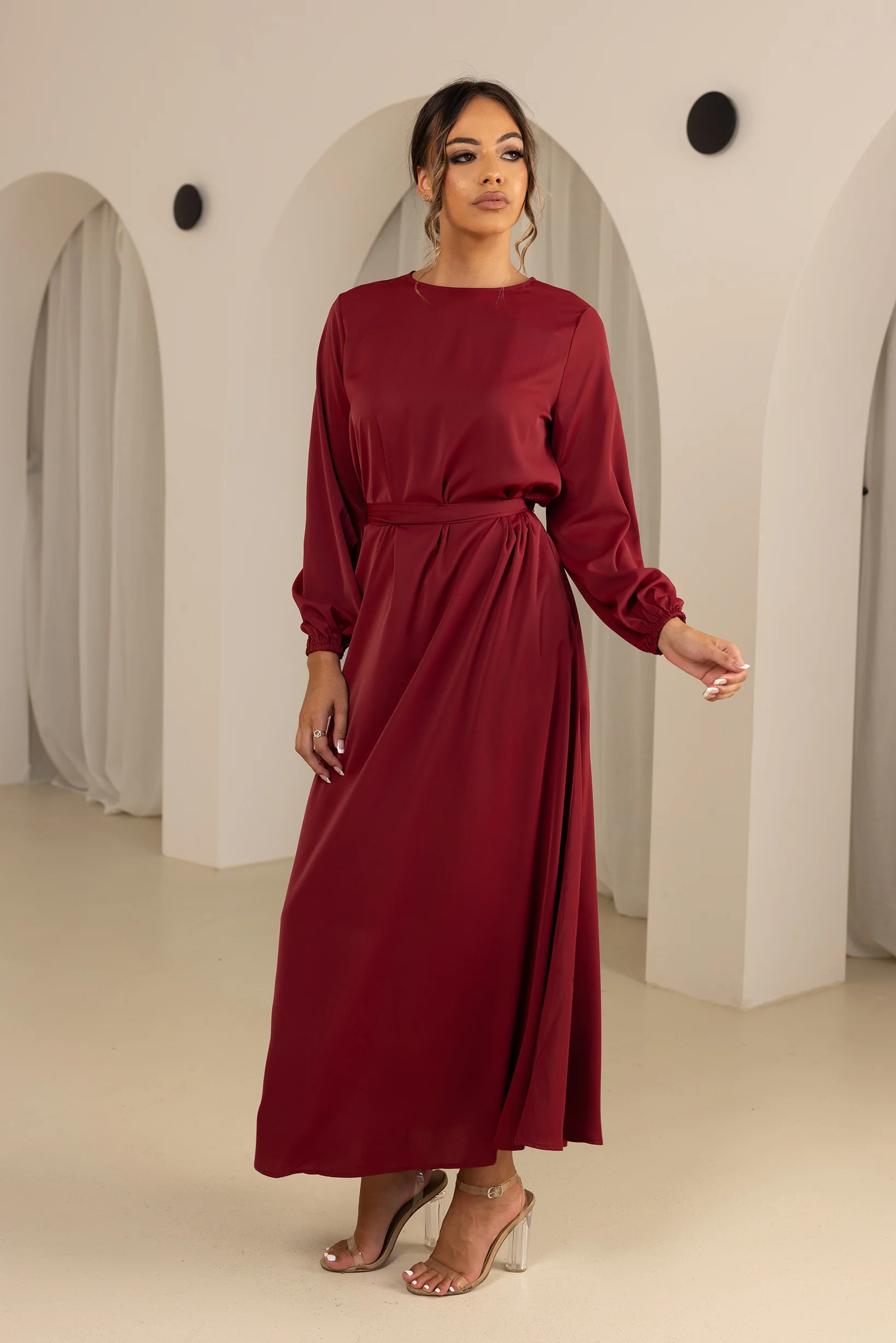 Closed Sleeve Abaya - Shades of Red - Image 6