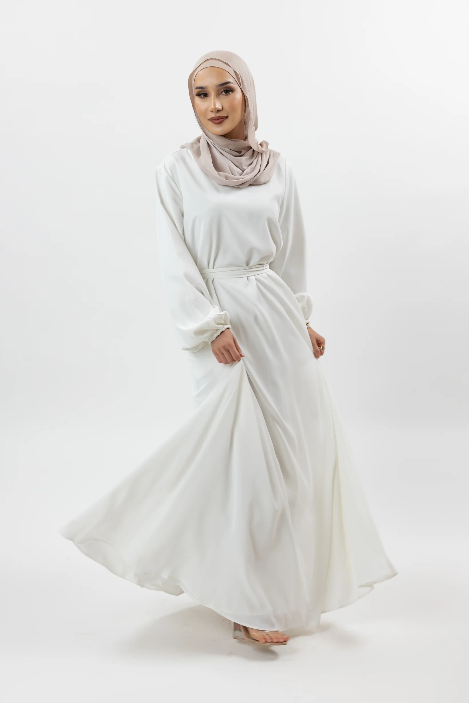 Closed Sleeve Abaya - Shades of White - Image 3