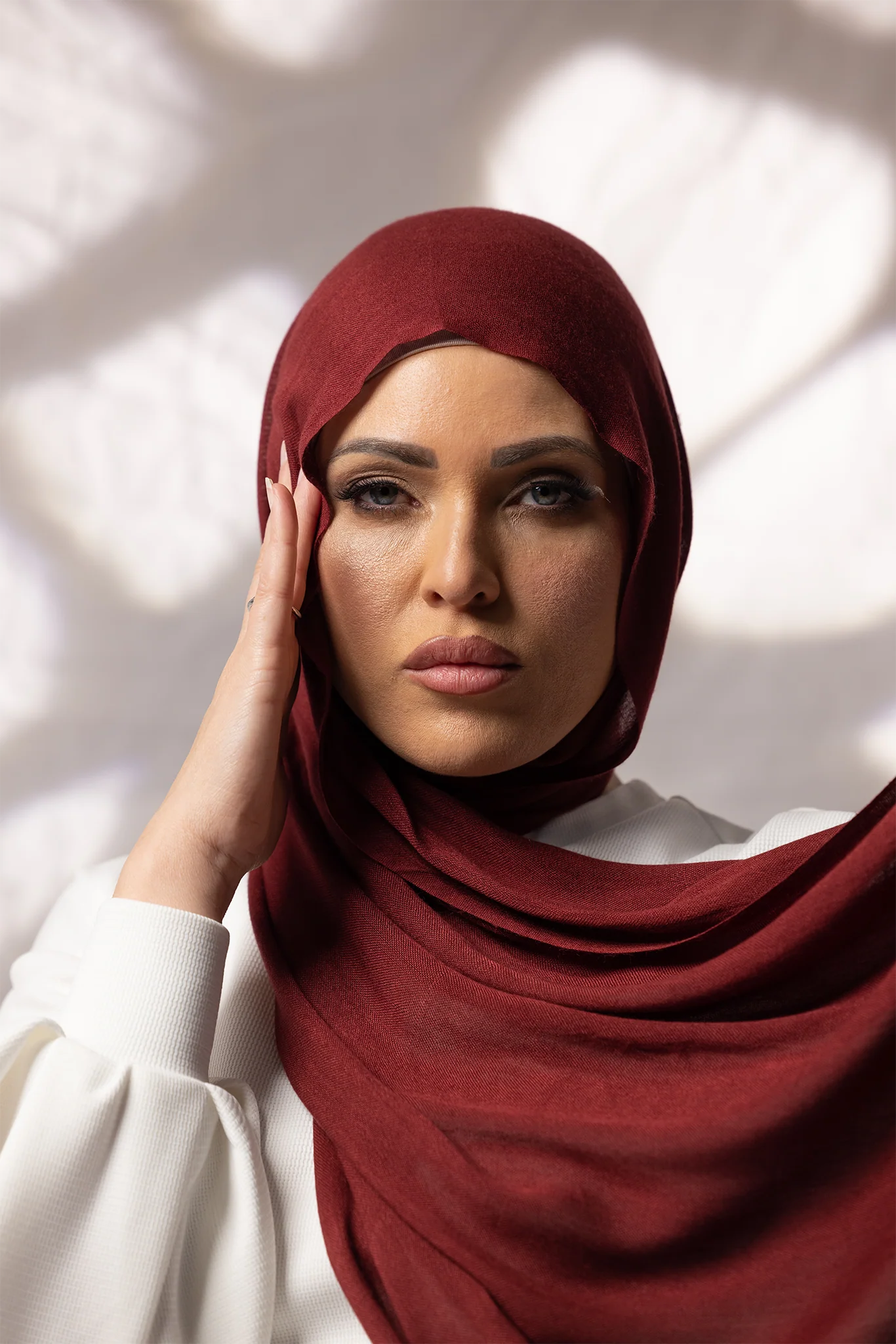 Cotton Tassleless Shawl - Shades of Red - Image 5