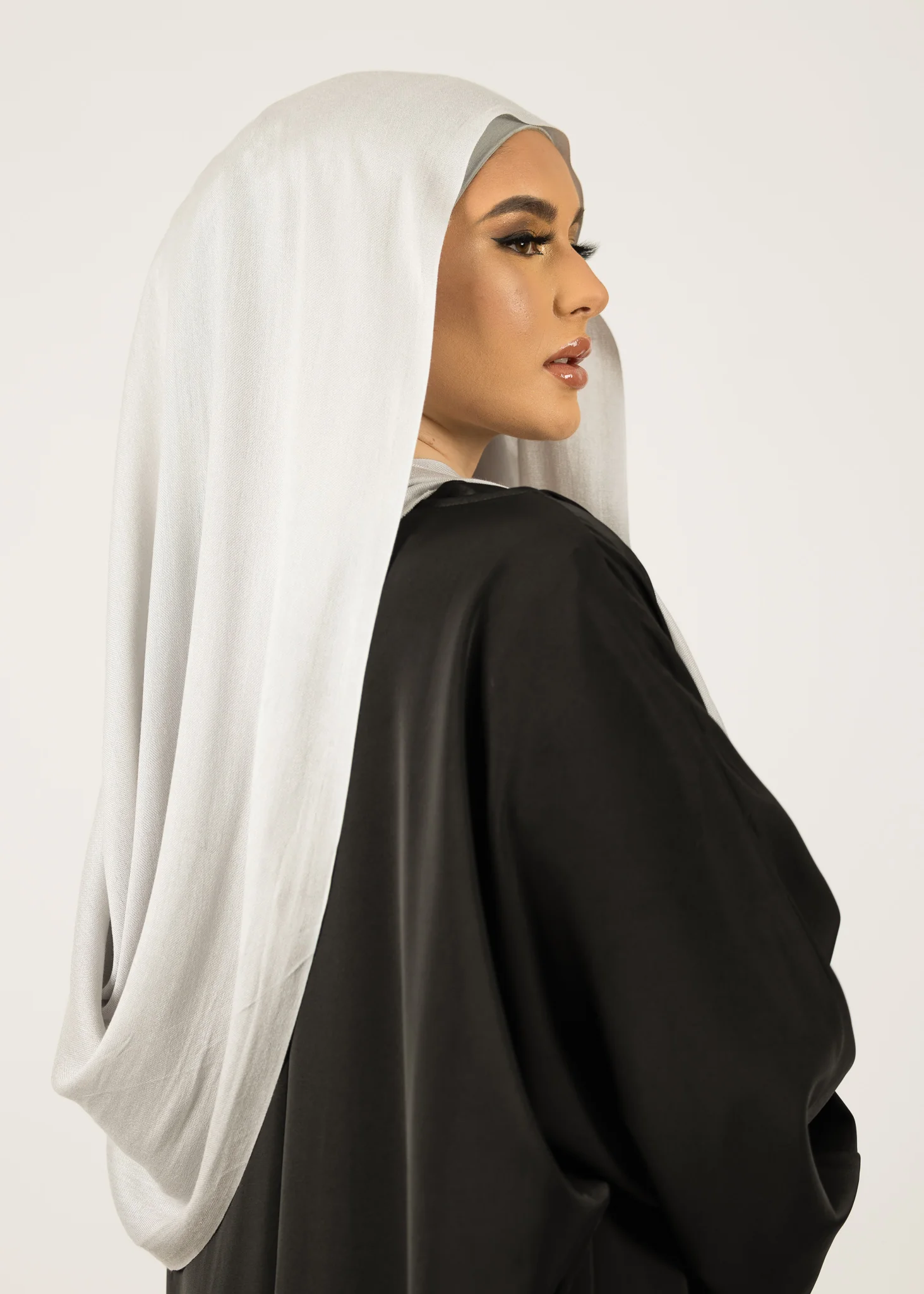 Cotton Tassleless Shawl - Shades of White - Image 11