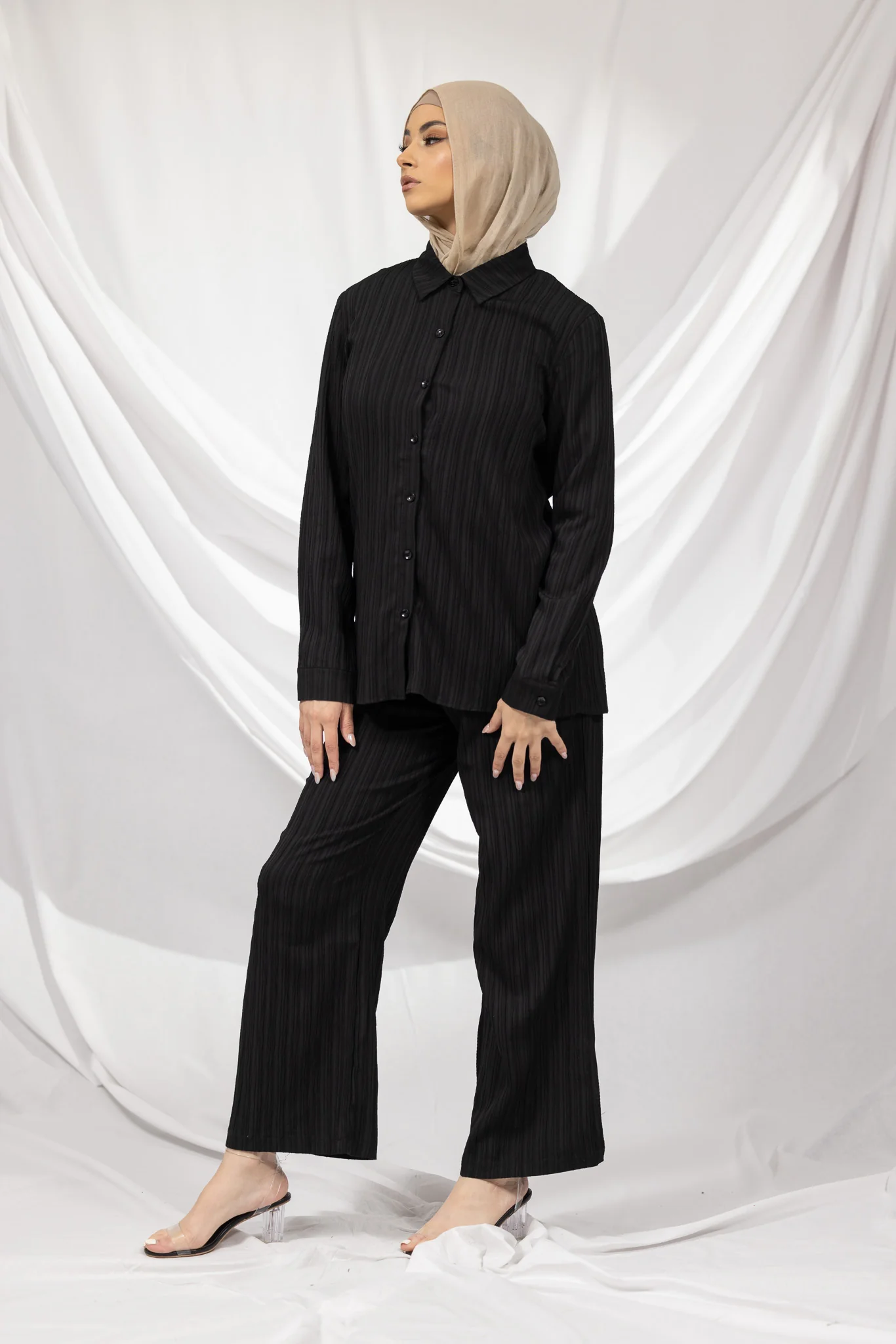 Crinkle Pleat Pants - Image 14