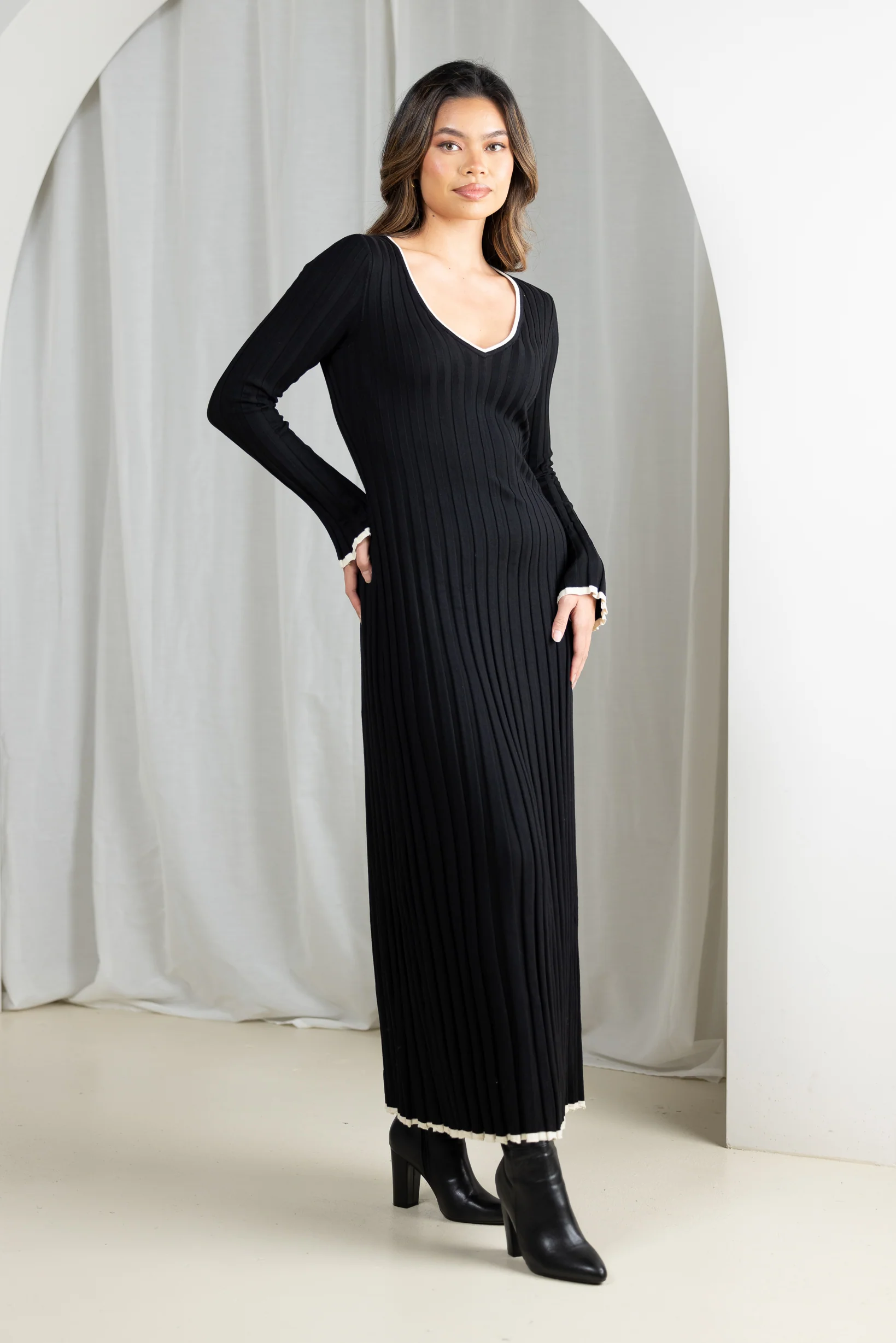 Daria Knit Dress - Image 10