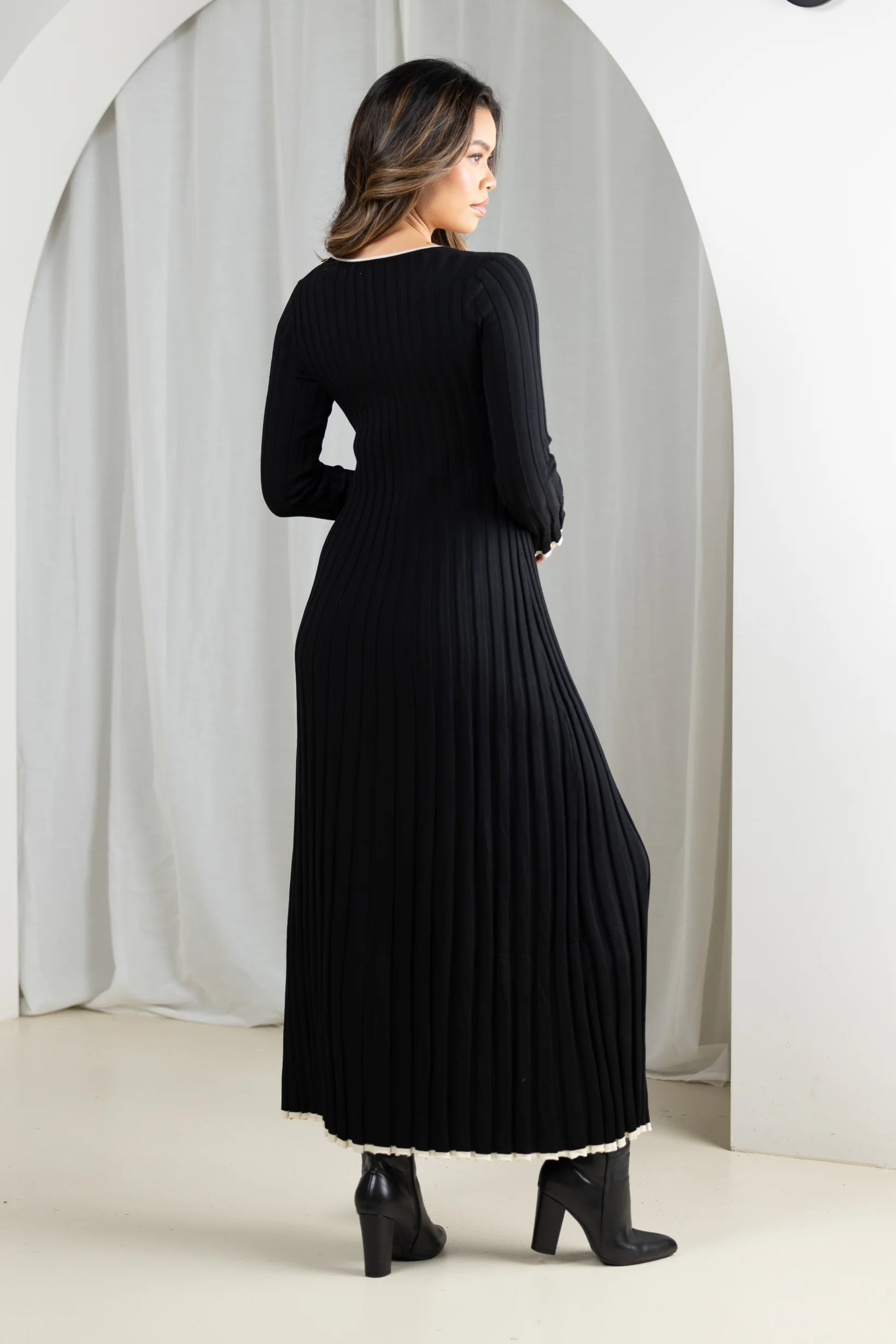 Daria Knit Dress - Image 12