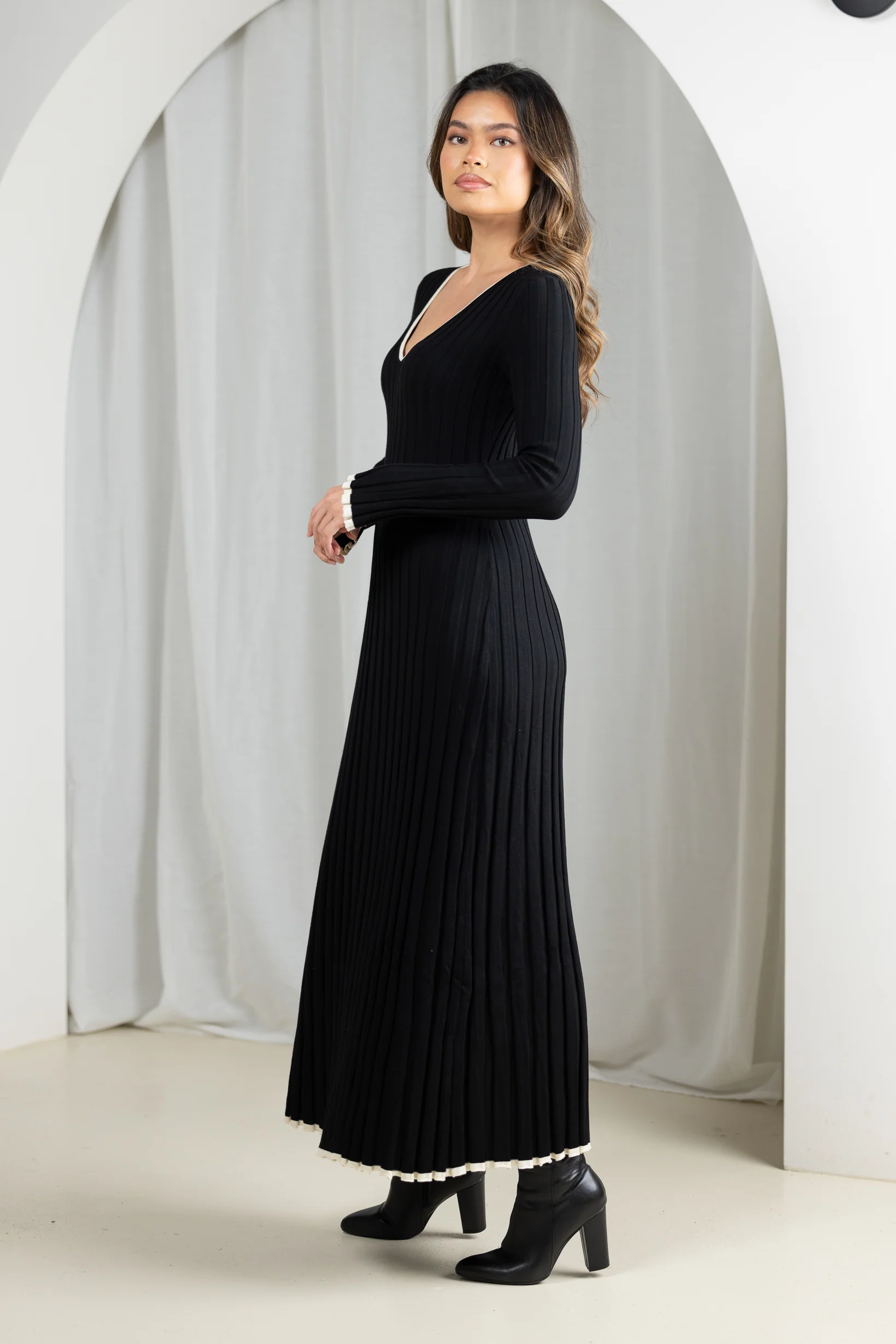 Daria Knit Dress - Image 9