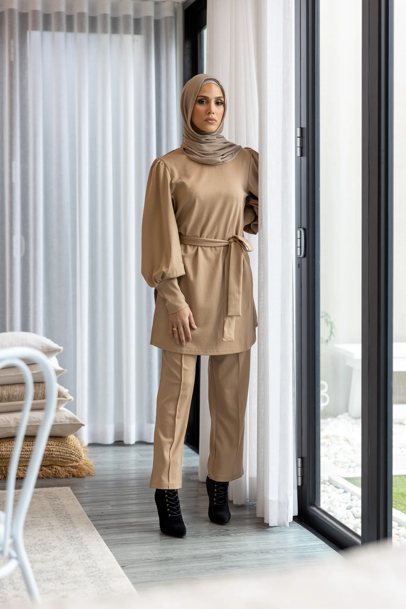 Della Pants - Image 8