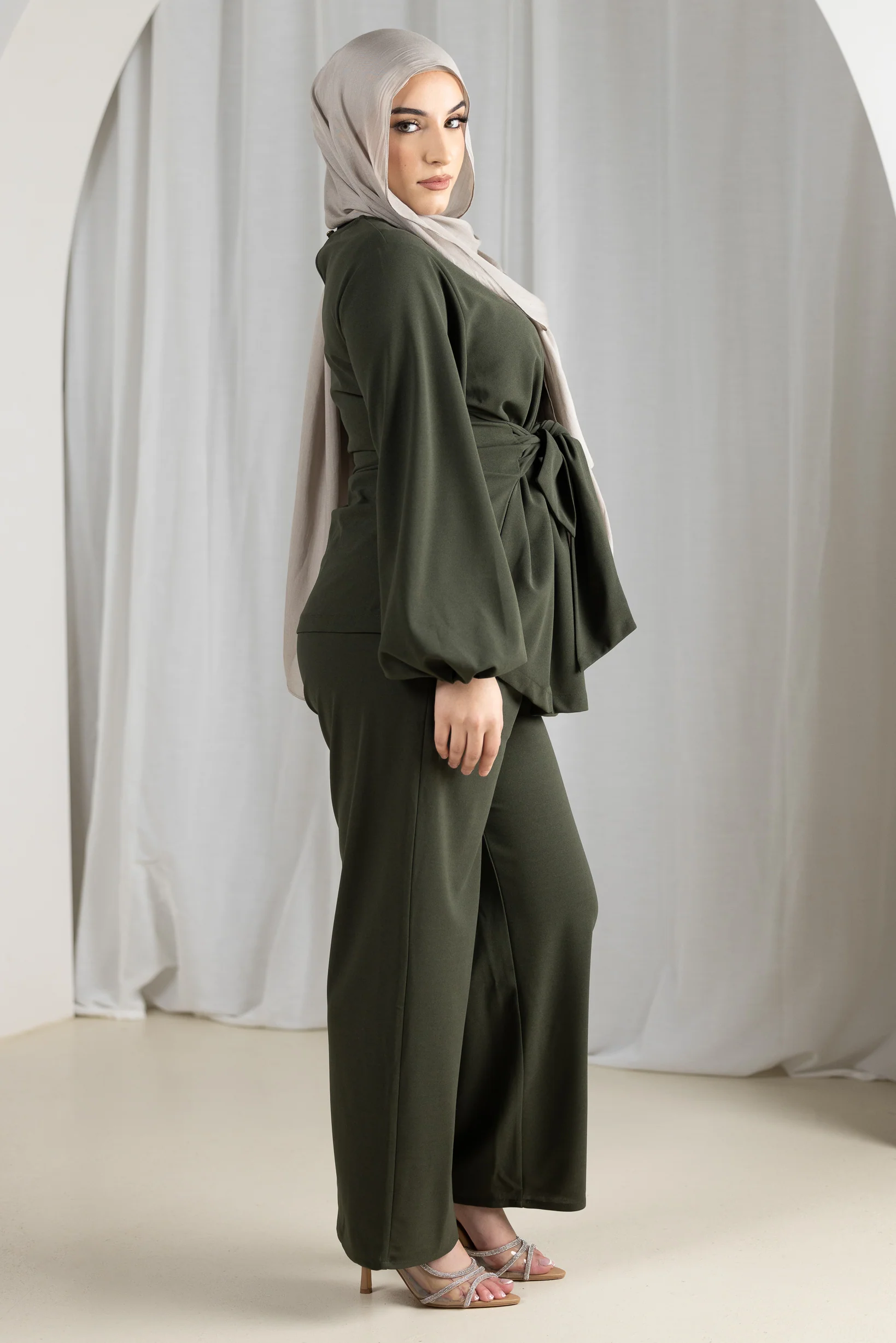 Demour Pants & Top Set - Image 12
