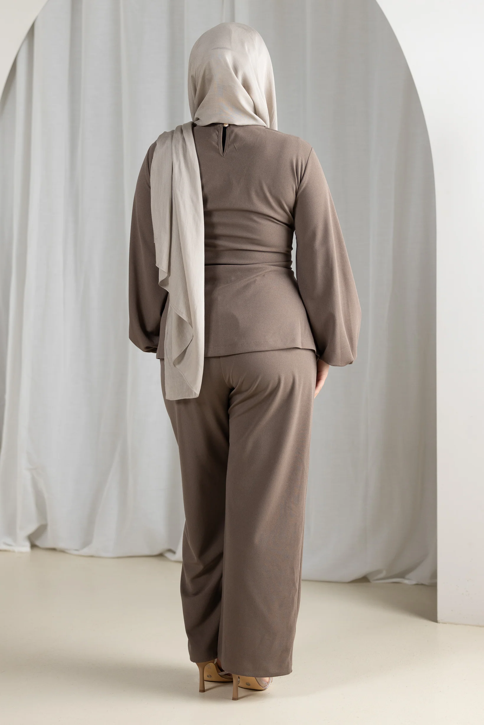 Demour Pants & Top Set - Image 7