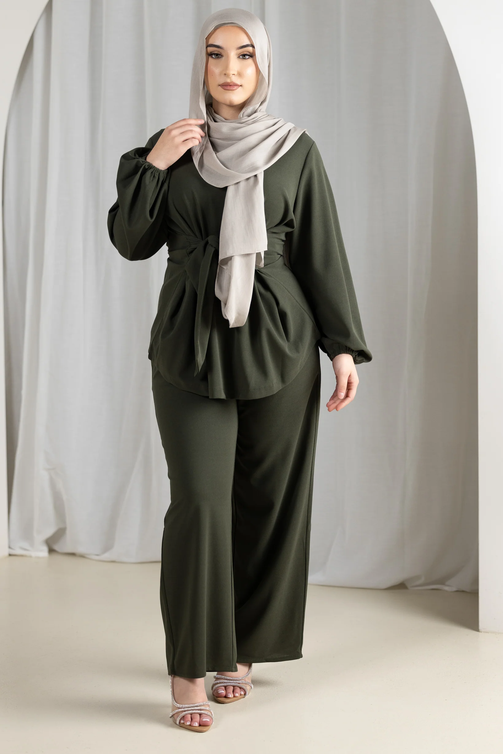 Demour Pants & Top Set - Image 9