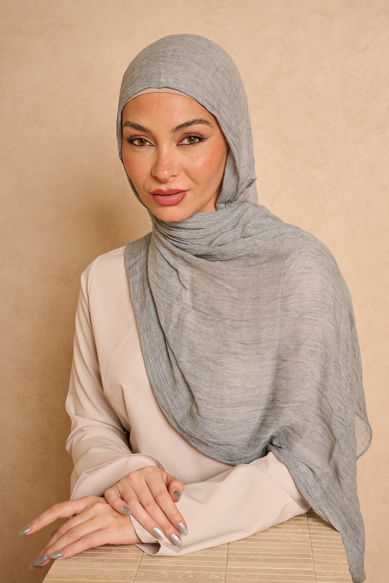 Èlan Luxe Crinkled Shawl - Shades of Blue - Image 3