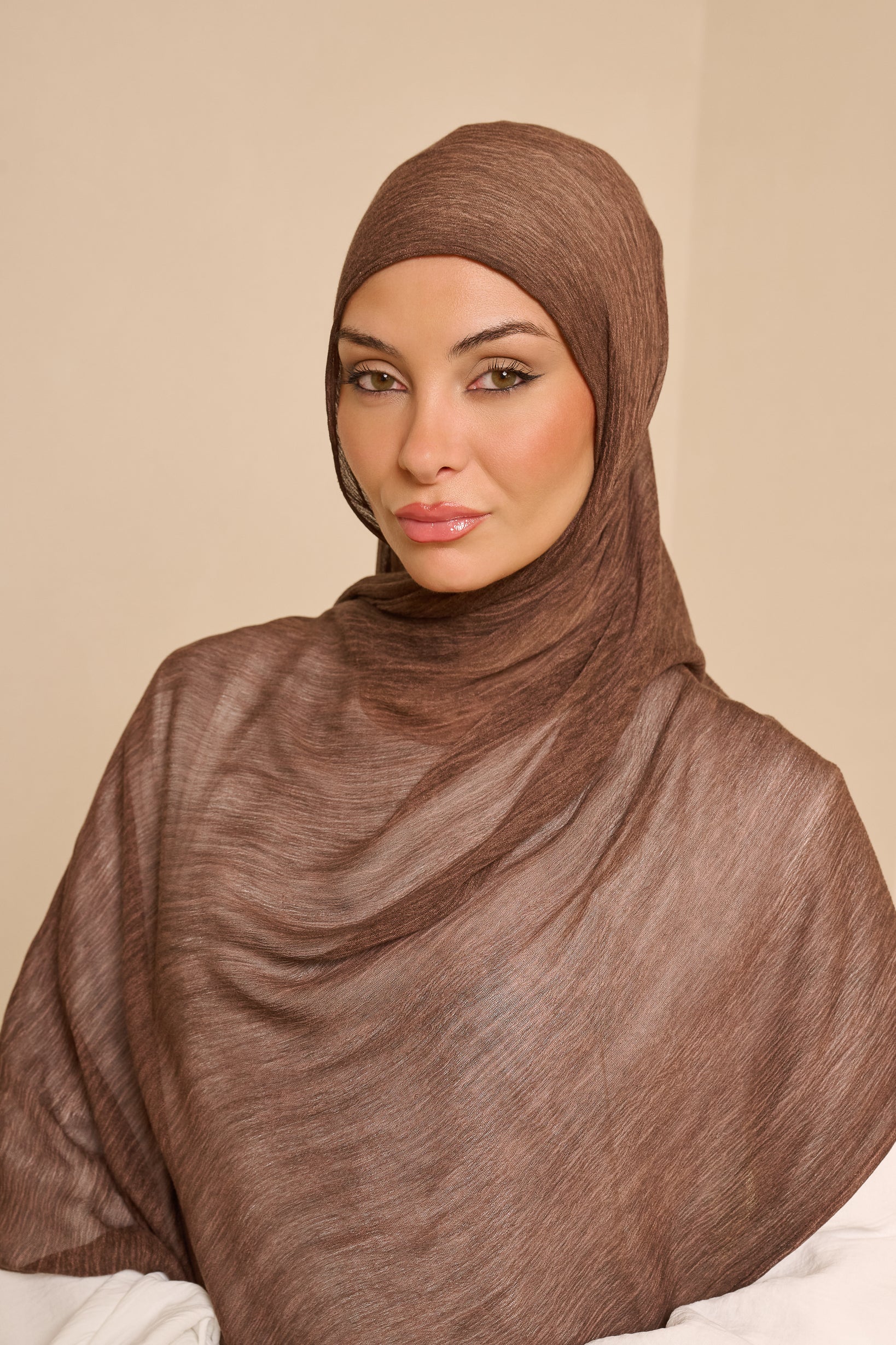 Èlan Luxe Crinkled Shawl - Shades of Dark Brown - Image 11