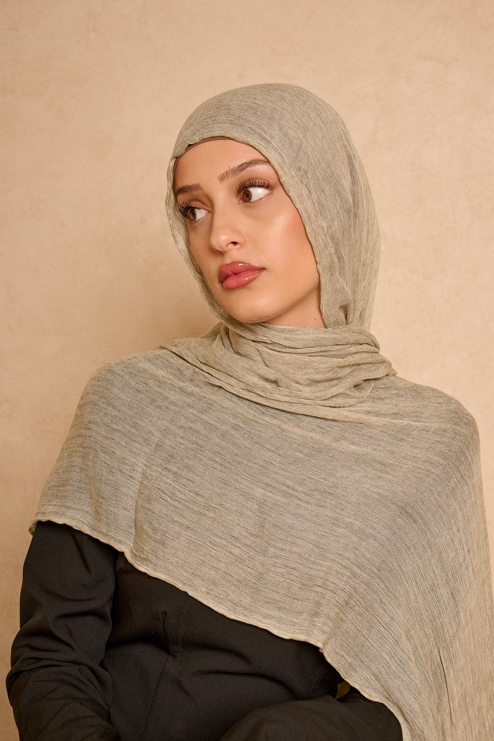 Èlan Luxe Crinkled Shawl - Shades of Green - Image 10