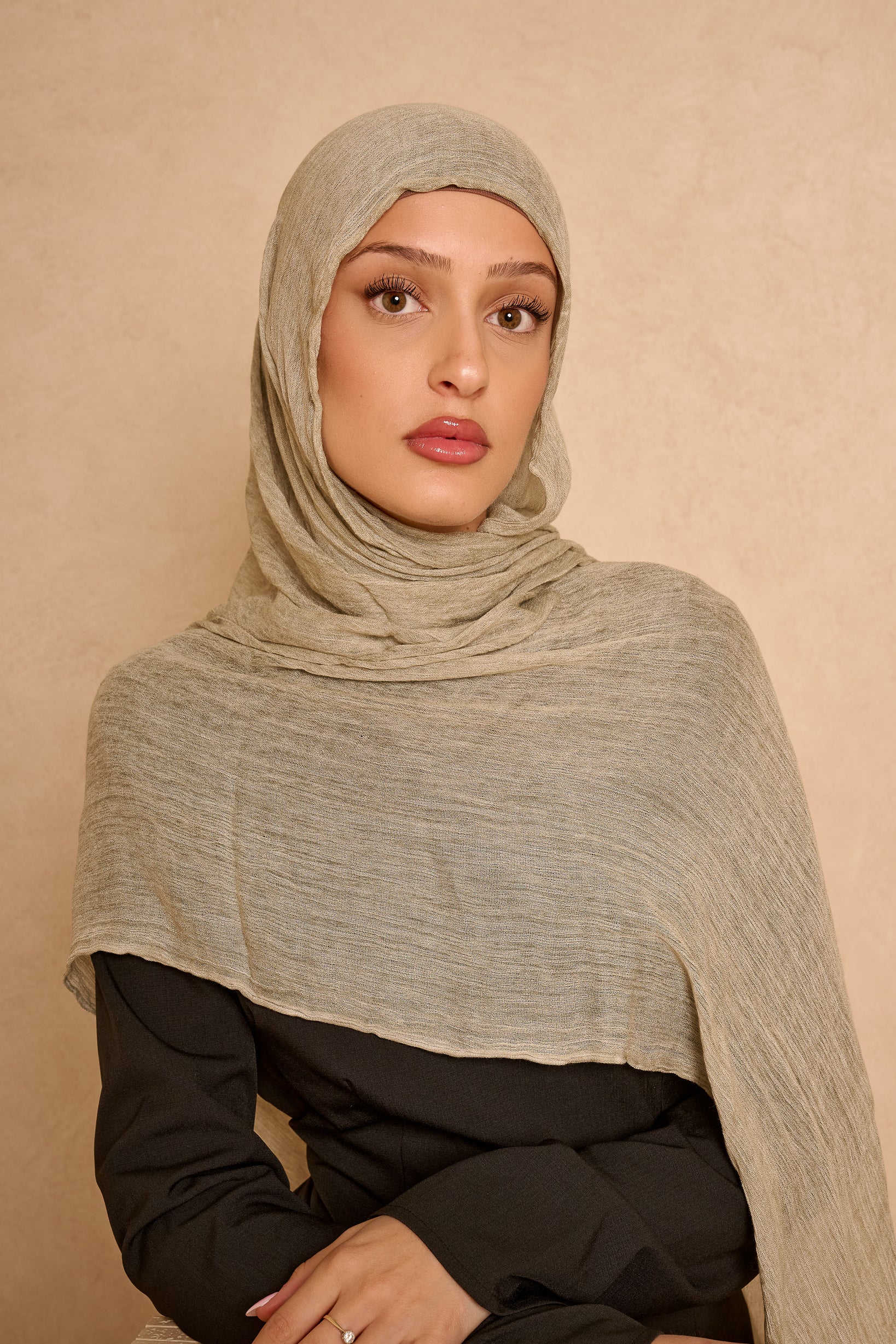 Èlan Luxe Crinkled Shawl - Shades of Green - Image 9