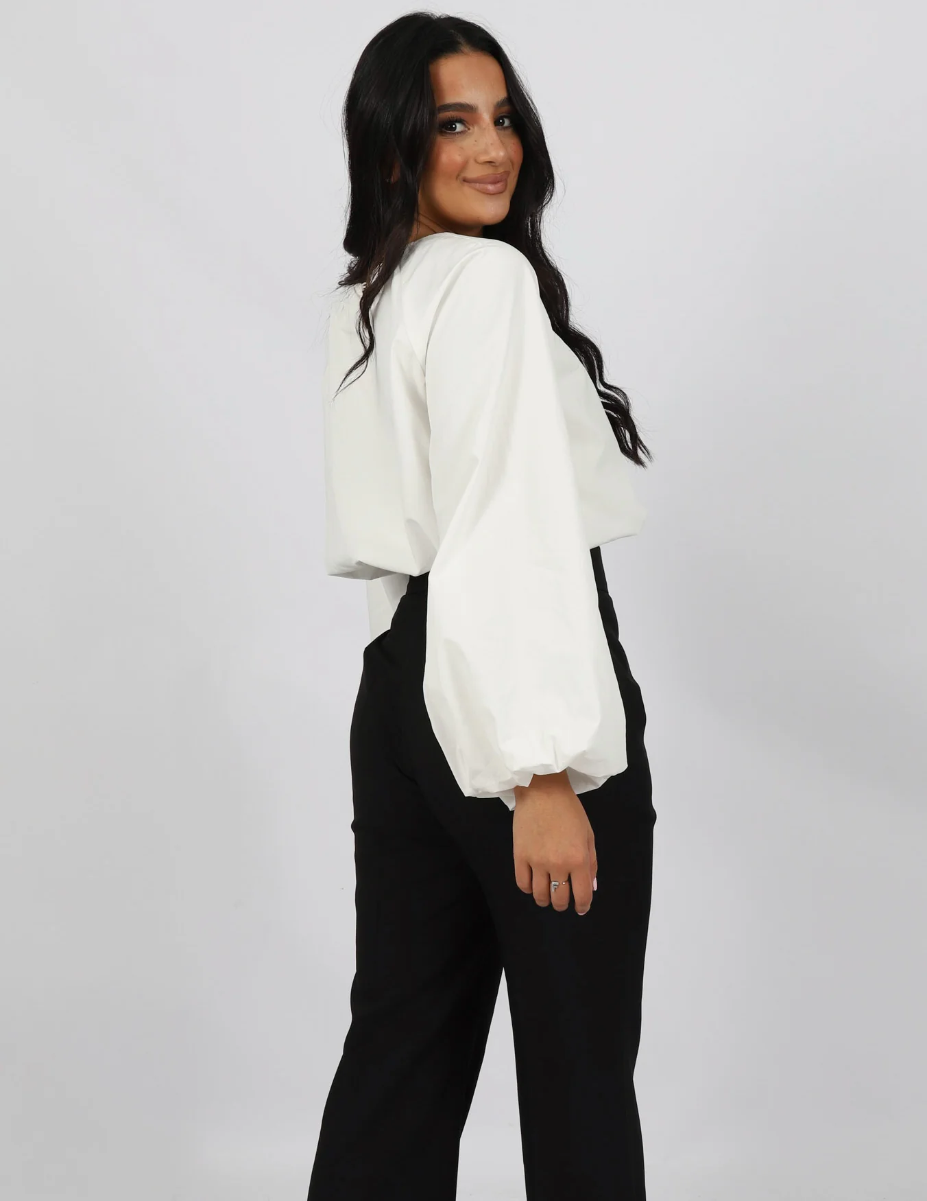 Escape Lenny Puff Blouse - Image 4