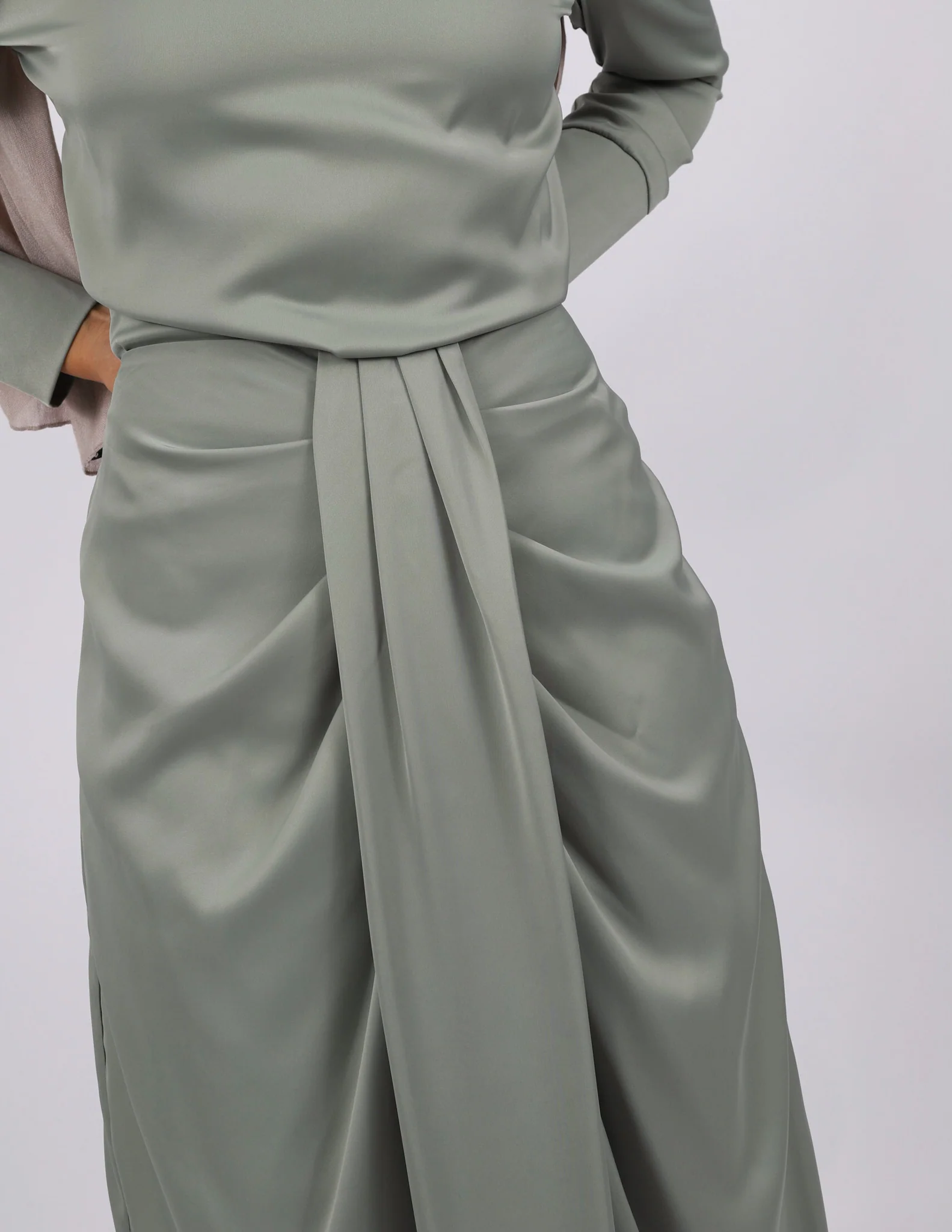 Escape Shani Detailed Skirt - Image 3