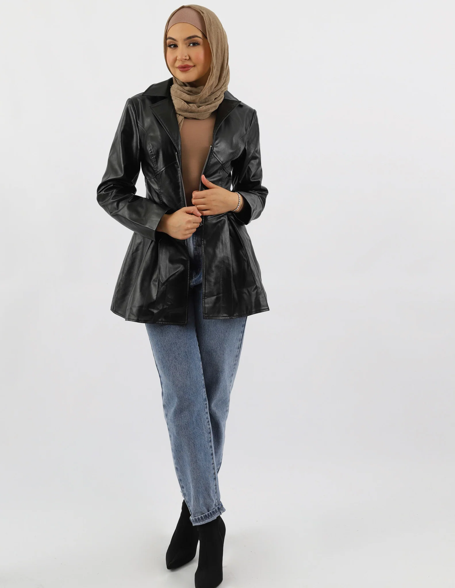 Escape Zip Jacket - Image 2