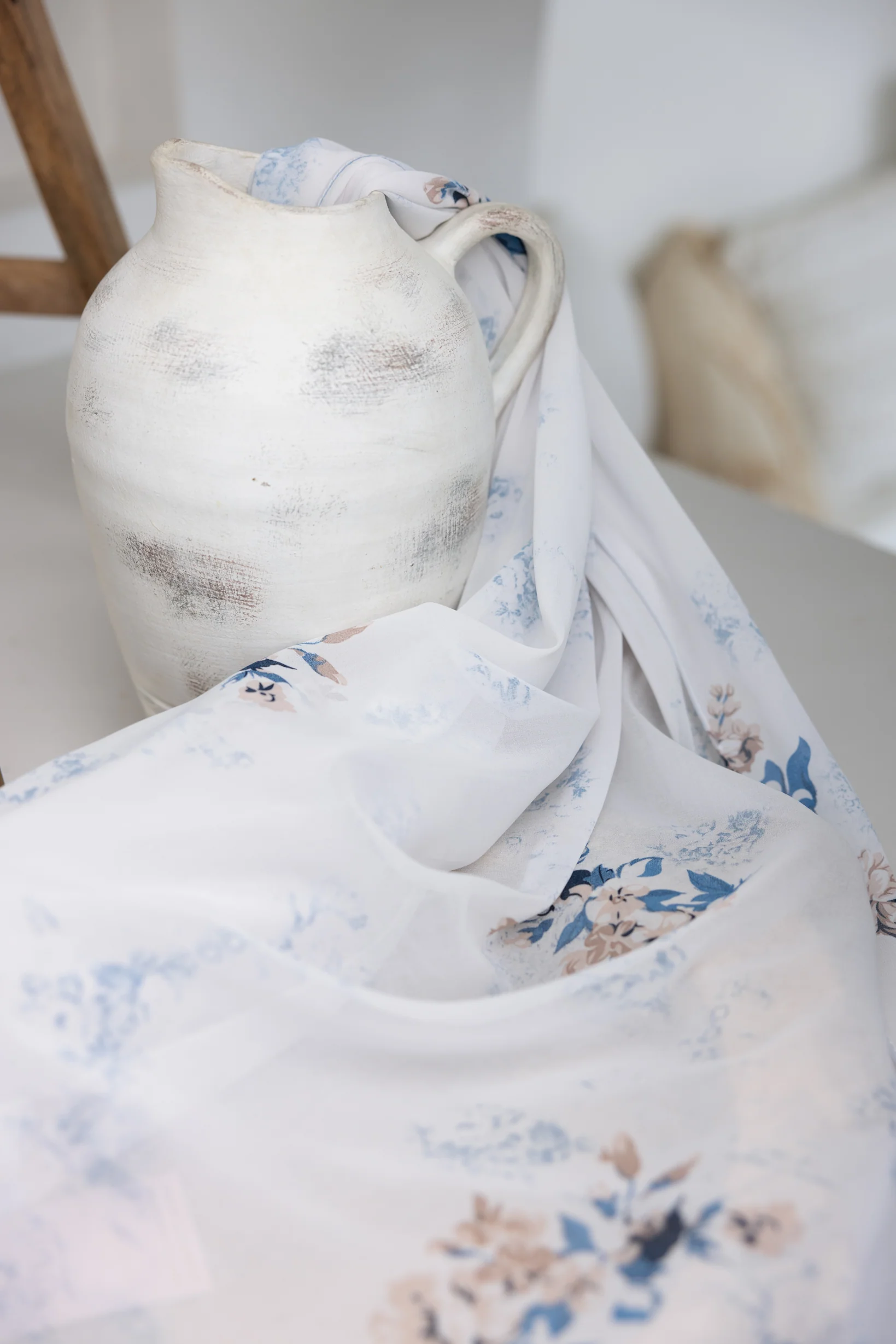Flora Printed Shawl - Image 3
