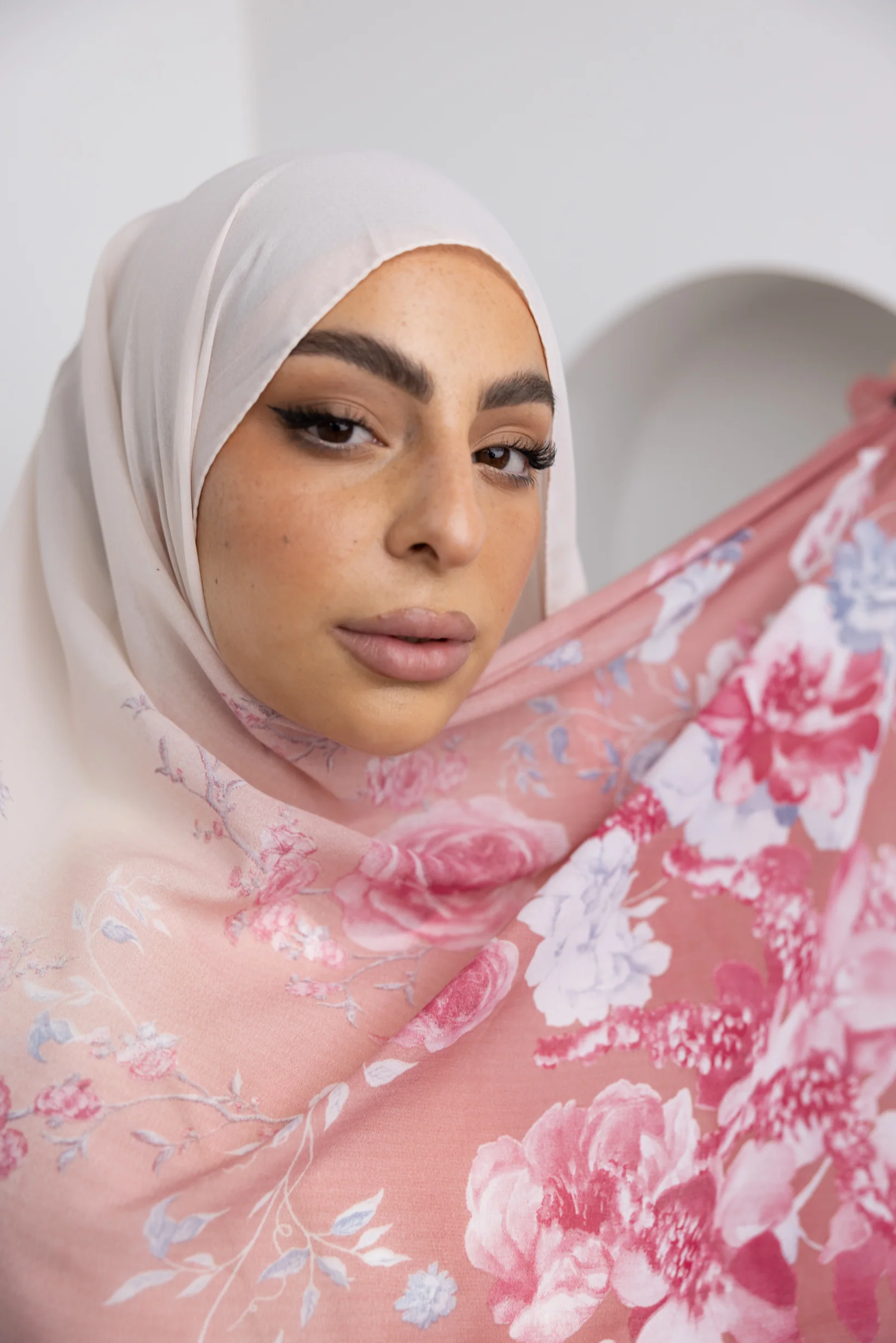 Holly Printed Shawl - Image 2