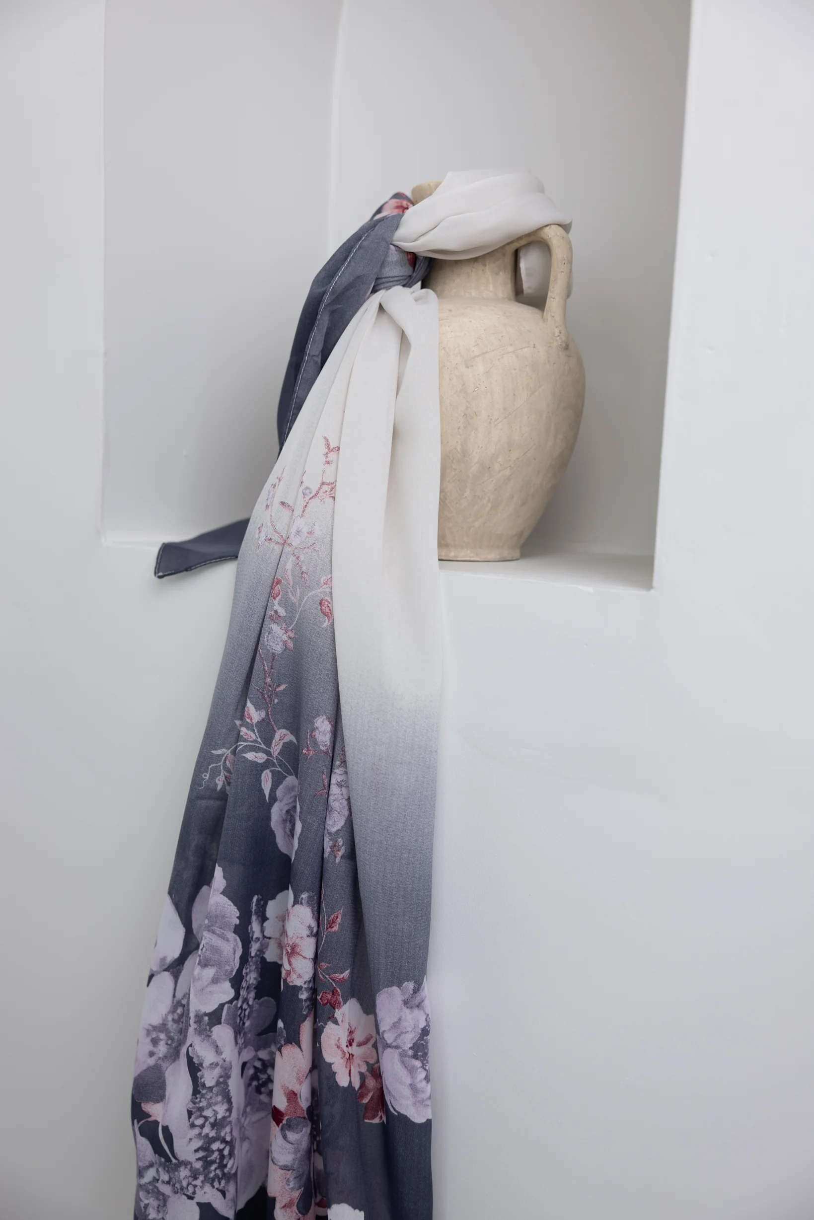 Holly Printed Shawl - Image 6