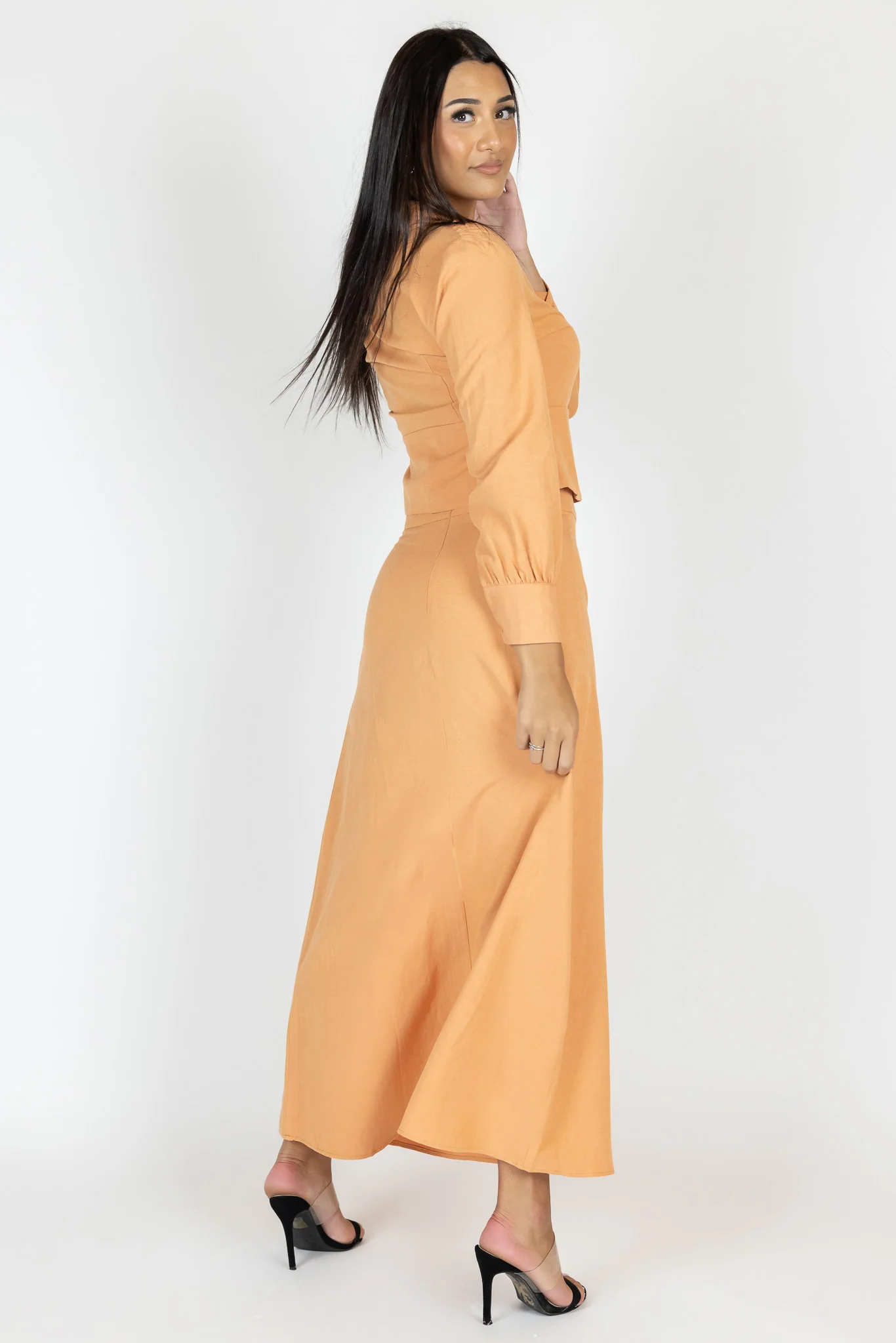 Jarita Linen Skirt - Image 8