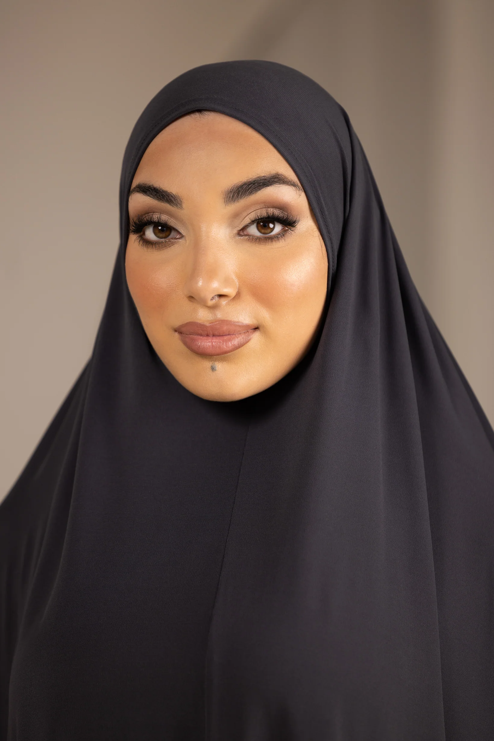 Jilbab No Sleeve Smooth Fit - Shades of Black - Image 6