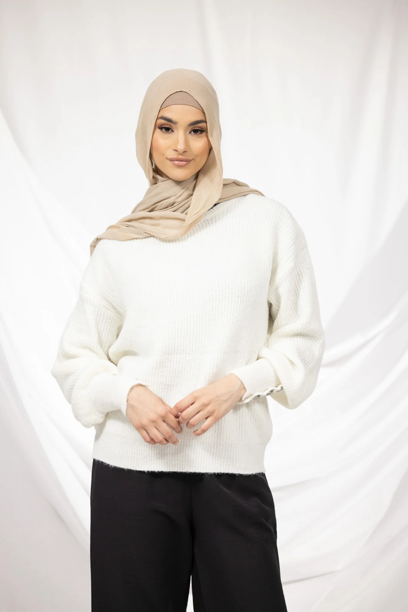Lace Front Crop Knit Jumper - Image 5