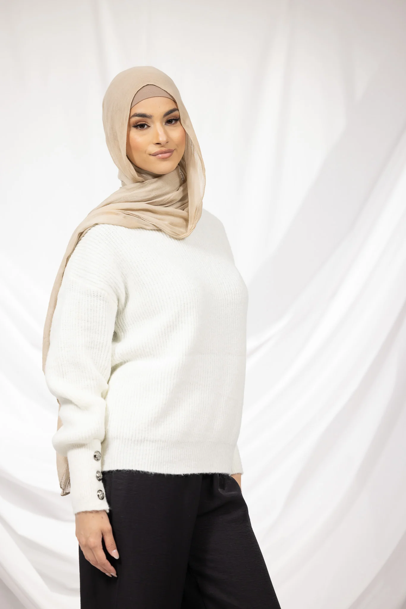 Lace Front Crop Knit Jumper - Image 6