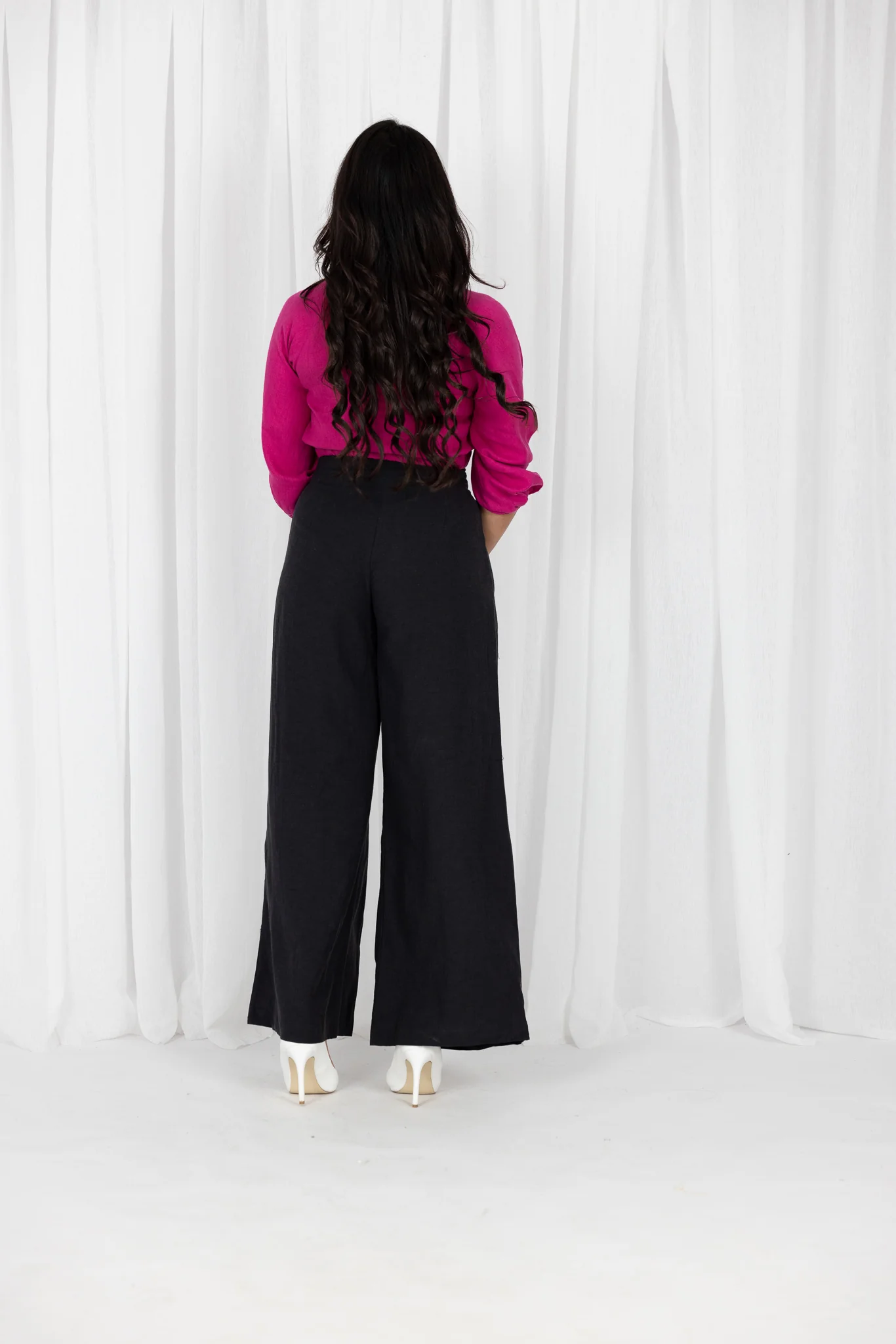 Linen Crop Blouse - Image 19