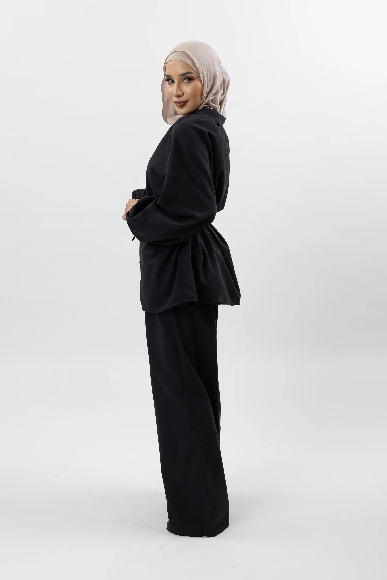 Linen Drawstring Pants - Image 10