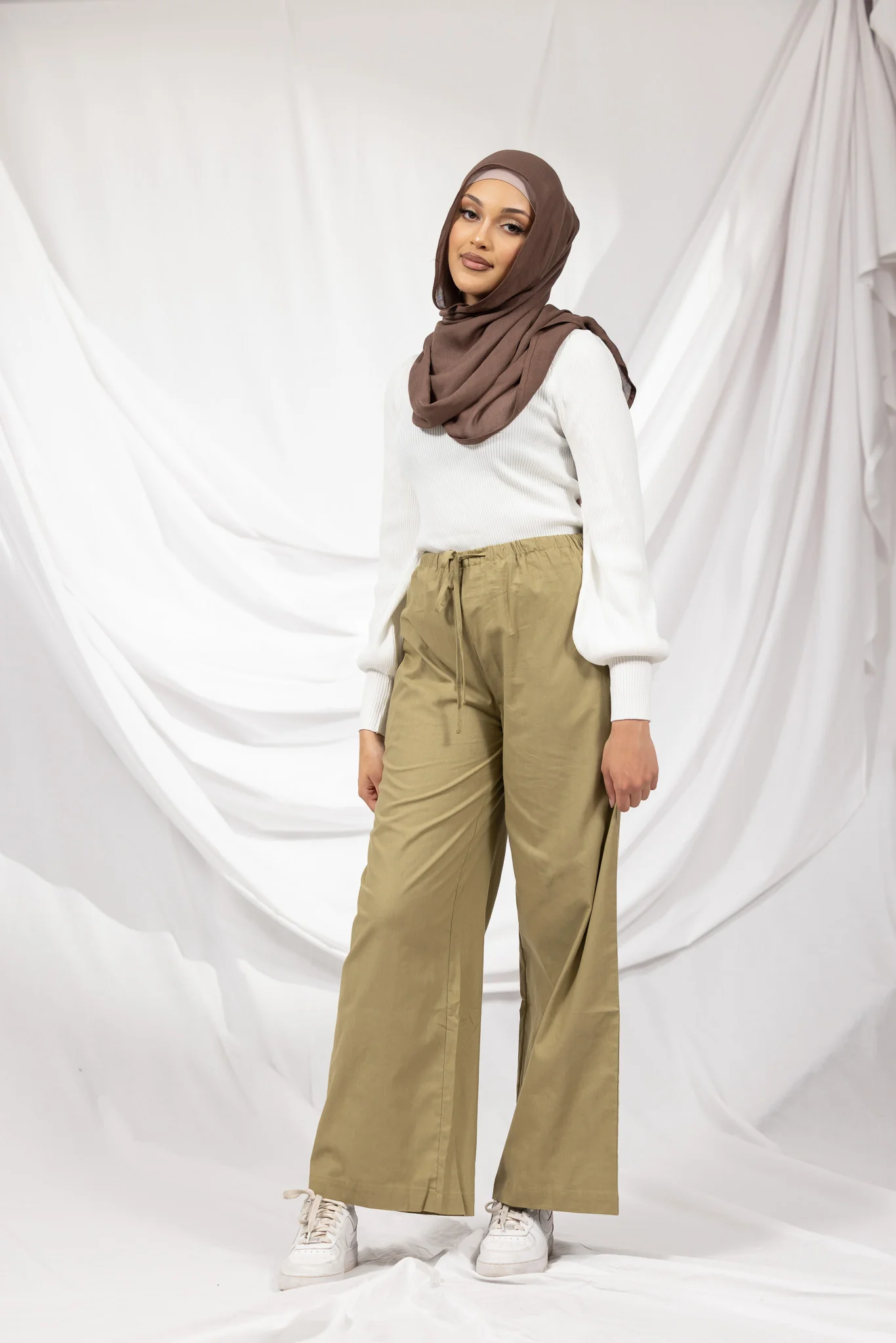 Linen Drawstring Pants - Image 3