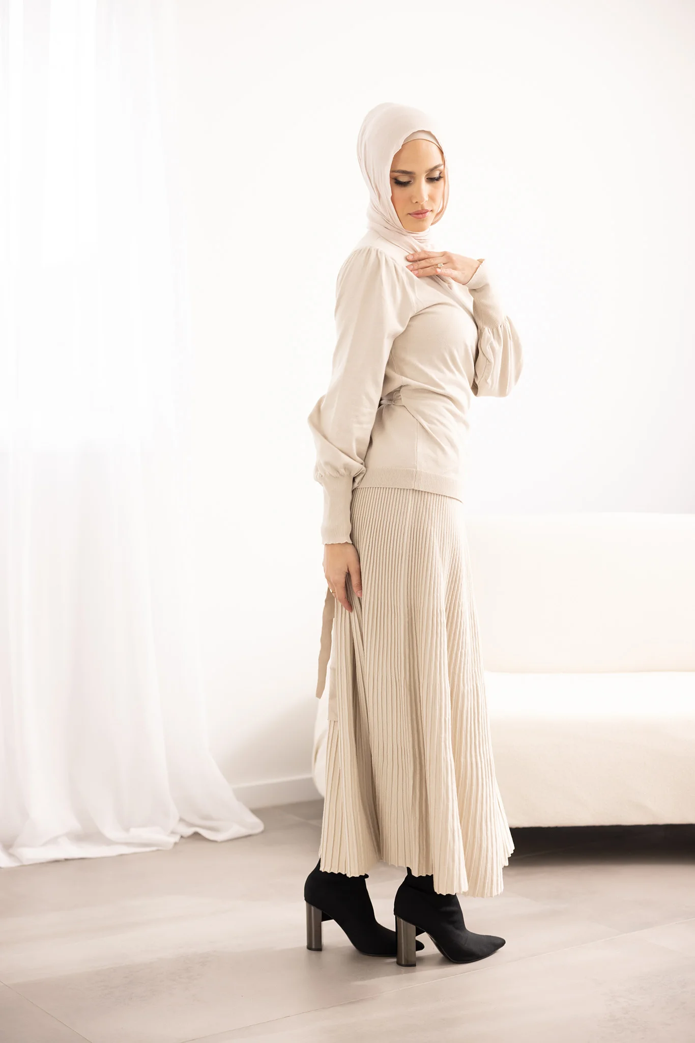 Lora Knit Skirt - Image 10