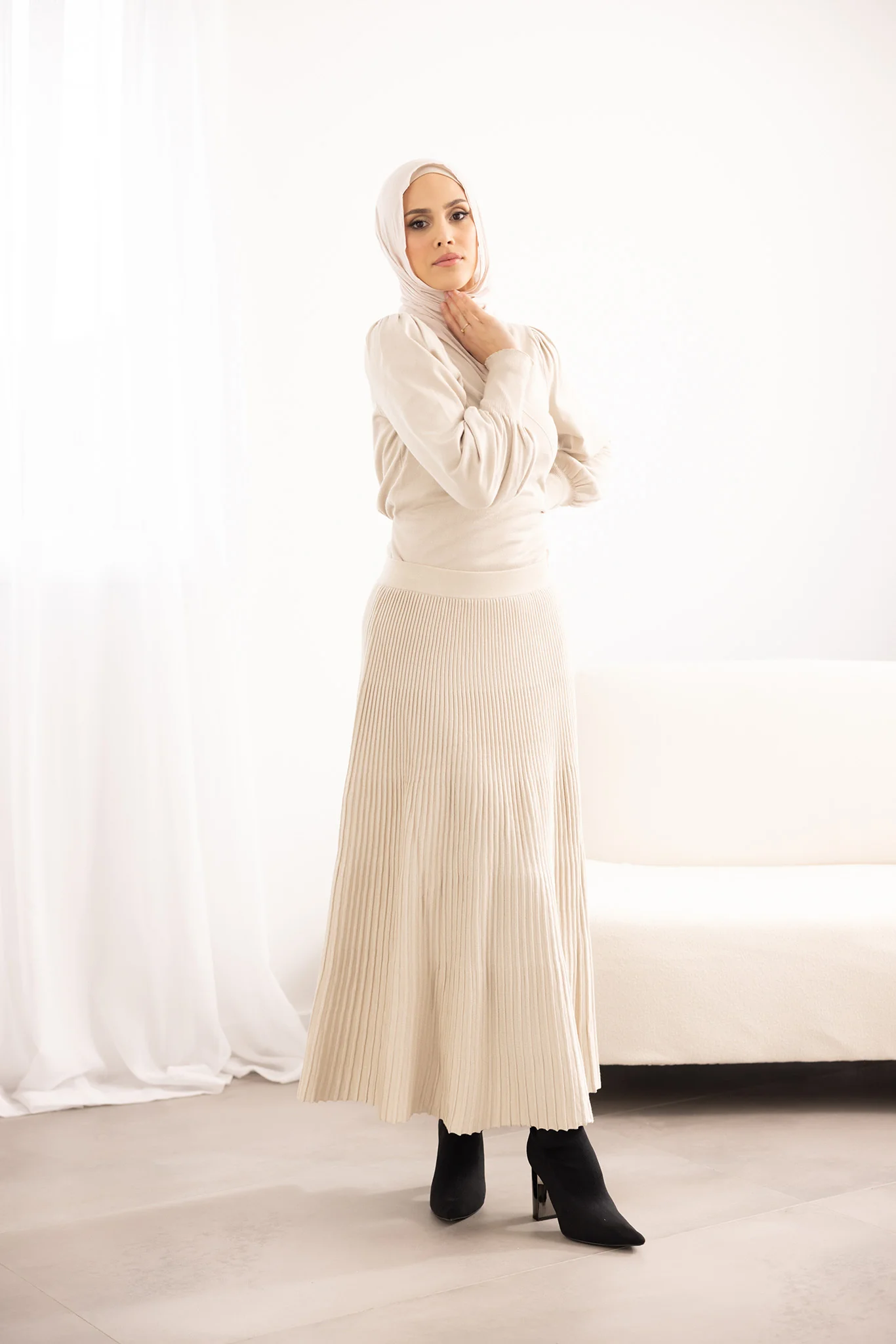 Lora Knit Skirt - Image 6